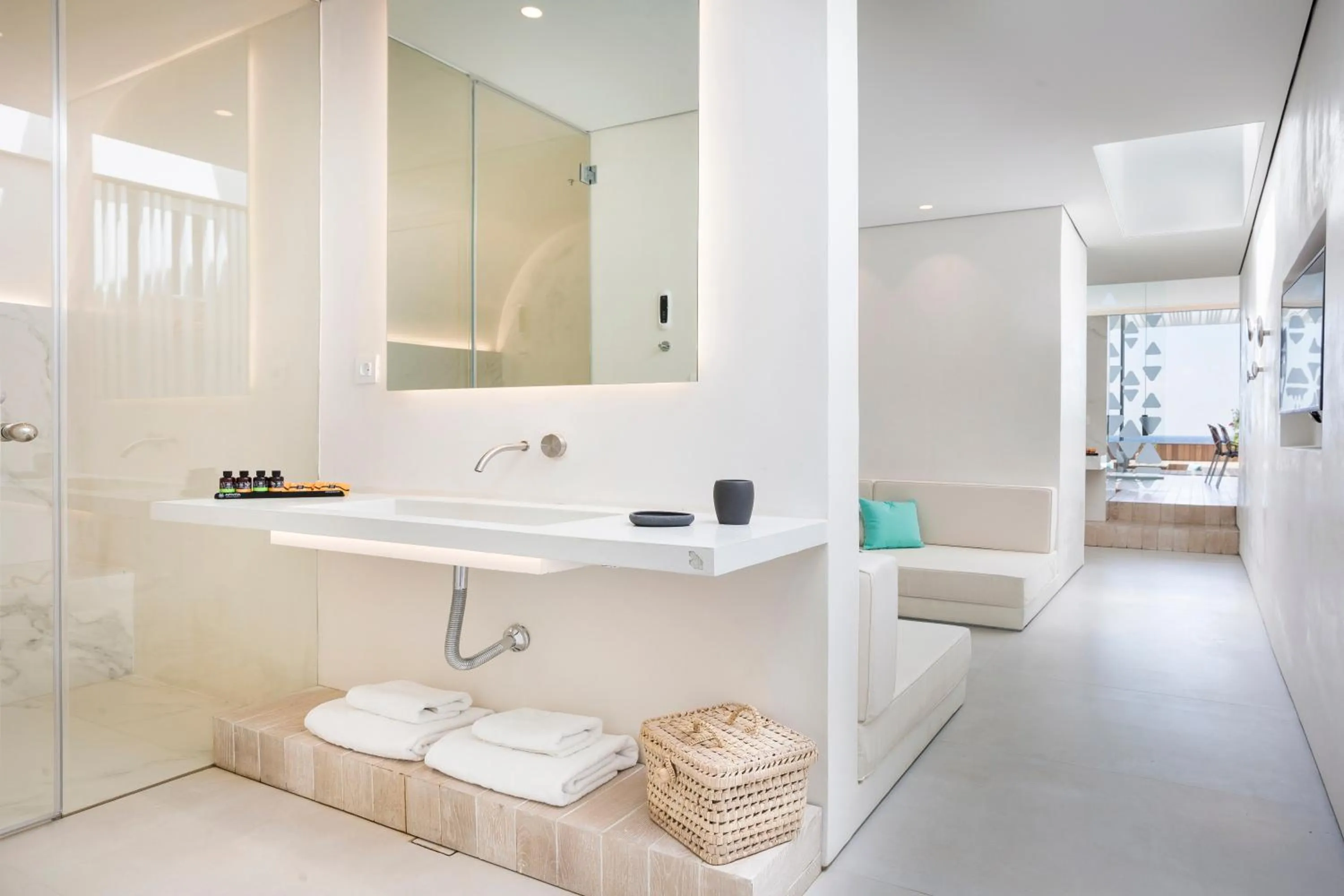 Toilet in Mykonos Dove Beachfront Hotel