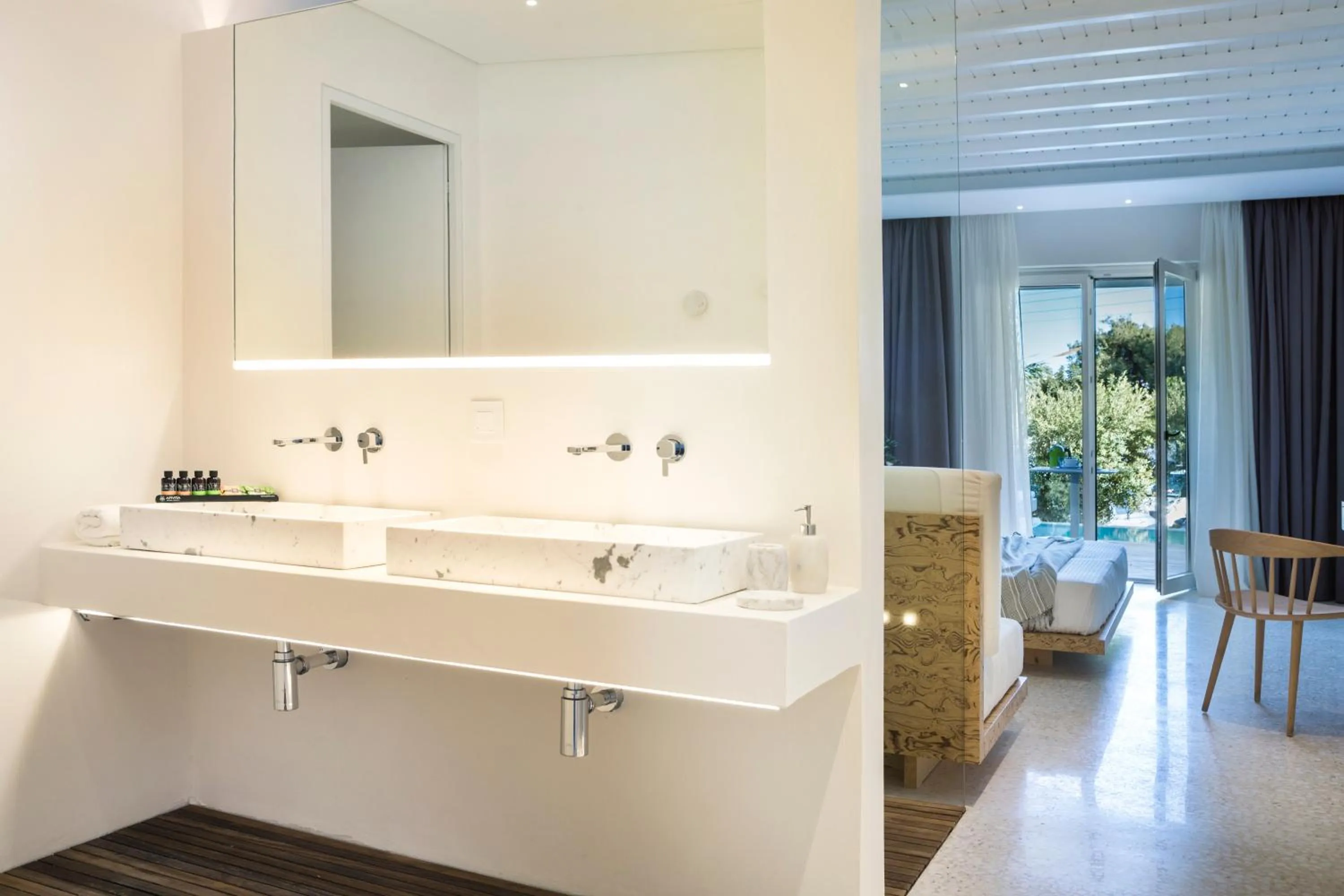 Bathroom in Mykonos Dove Beachfront Hotel