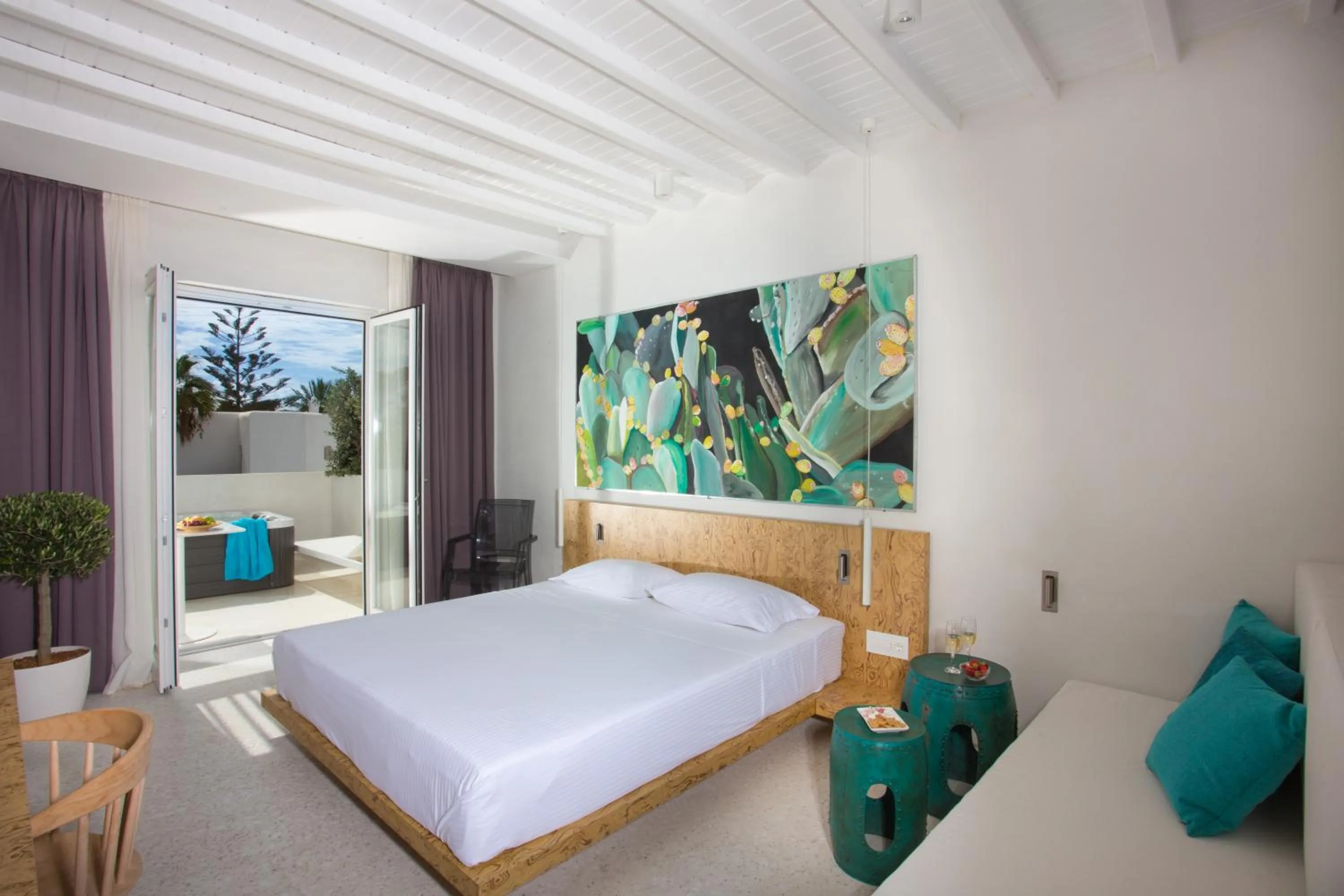 Bed in Mykonos Dove Beachfront Hotel