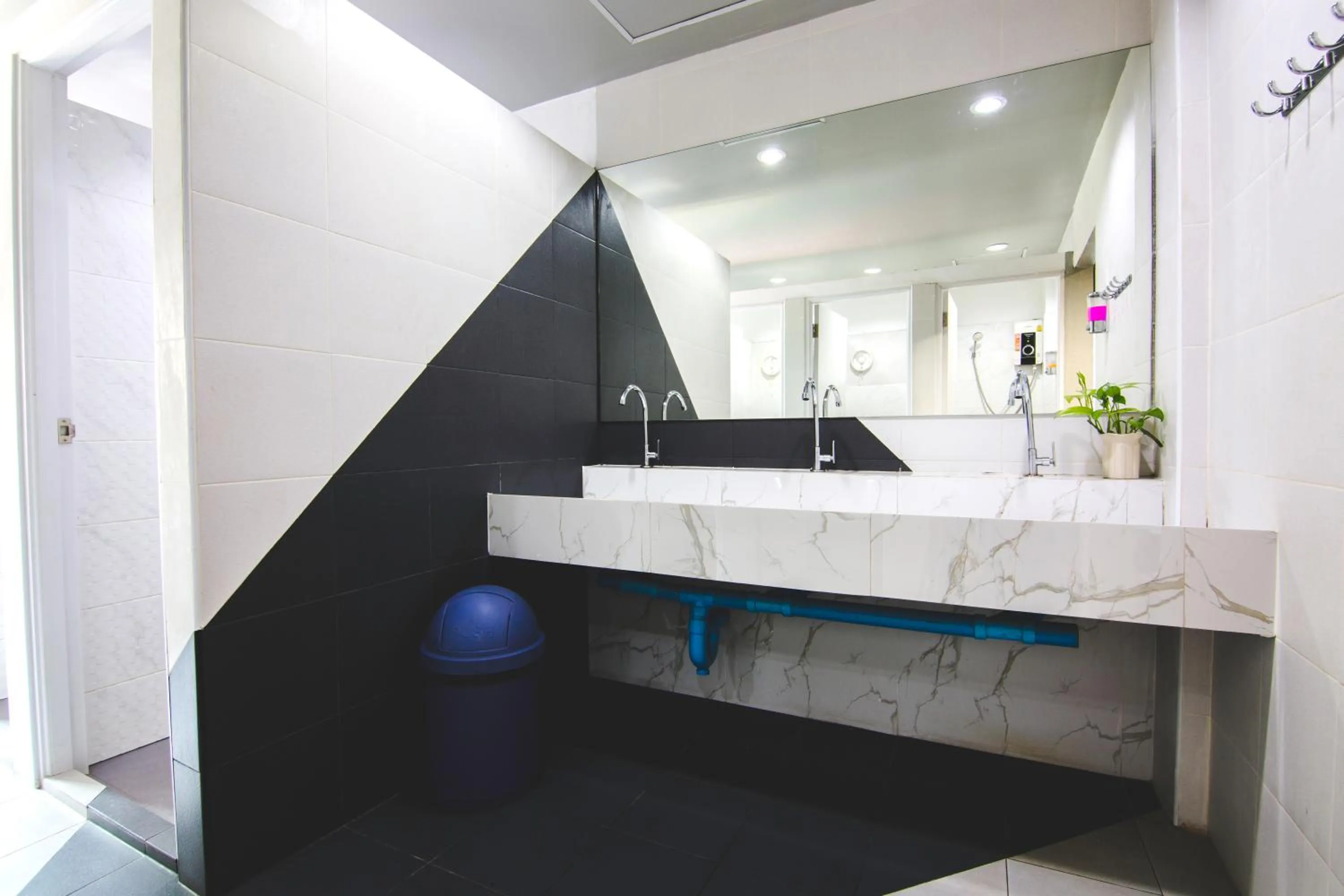 Bathroom in The August Hostel