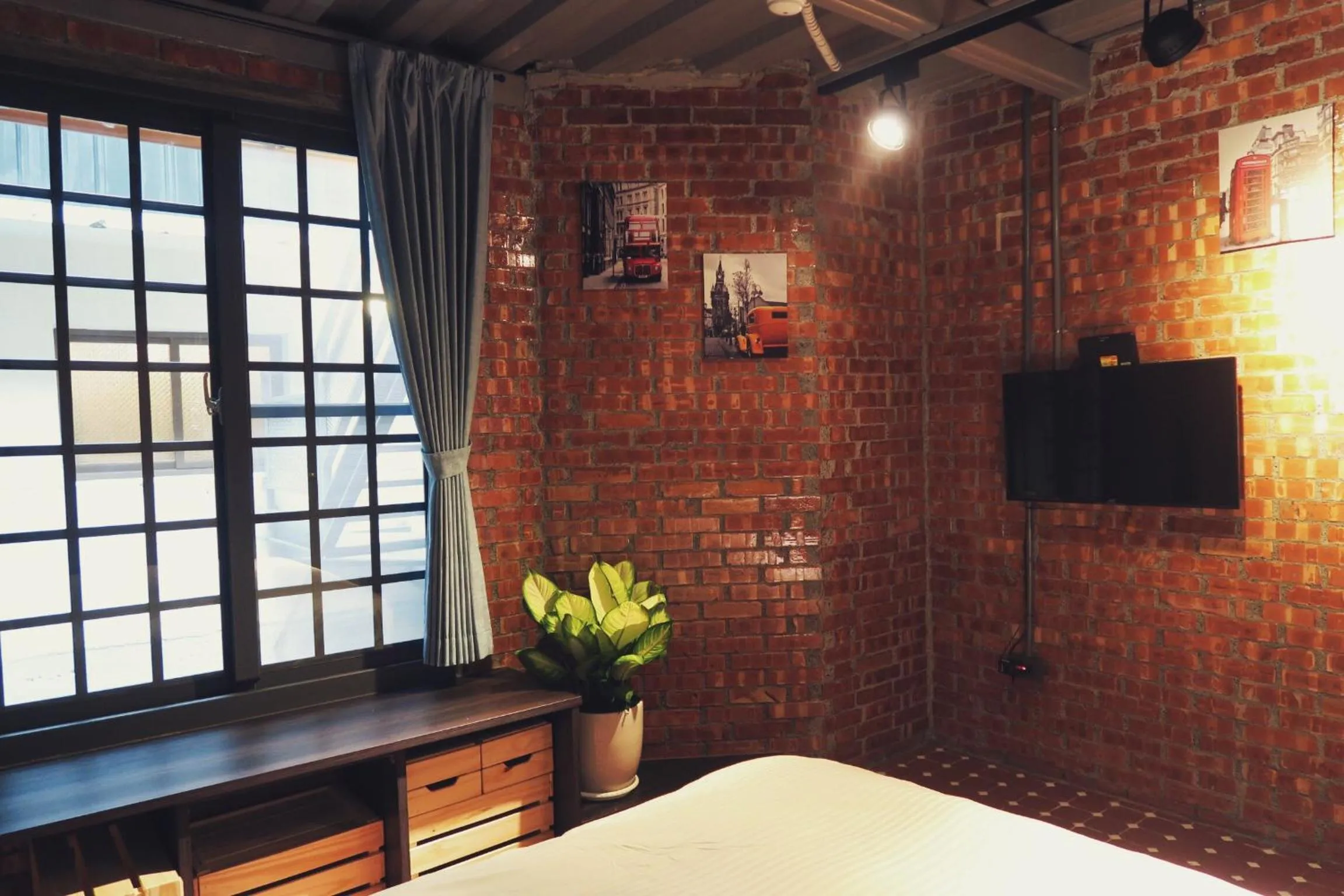 Decorative detail, Bed in The Brick