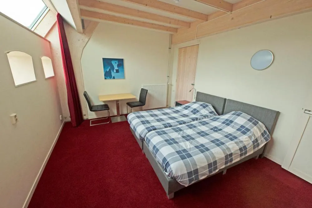 Bedroom, Bed in Gastopstal