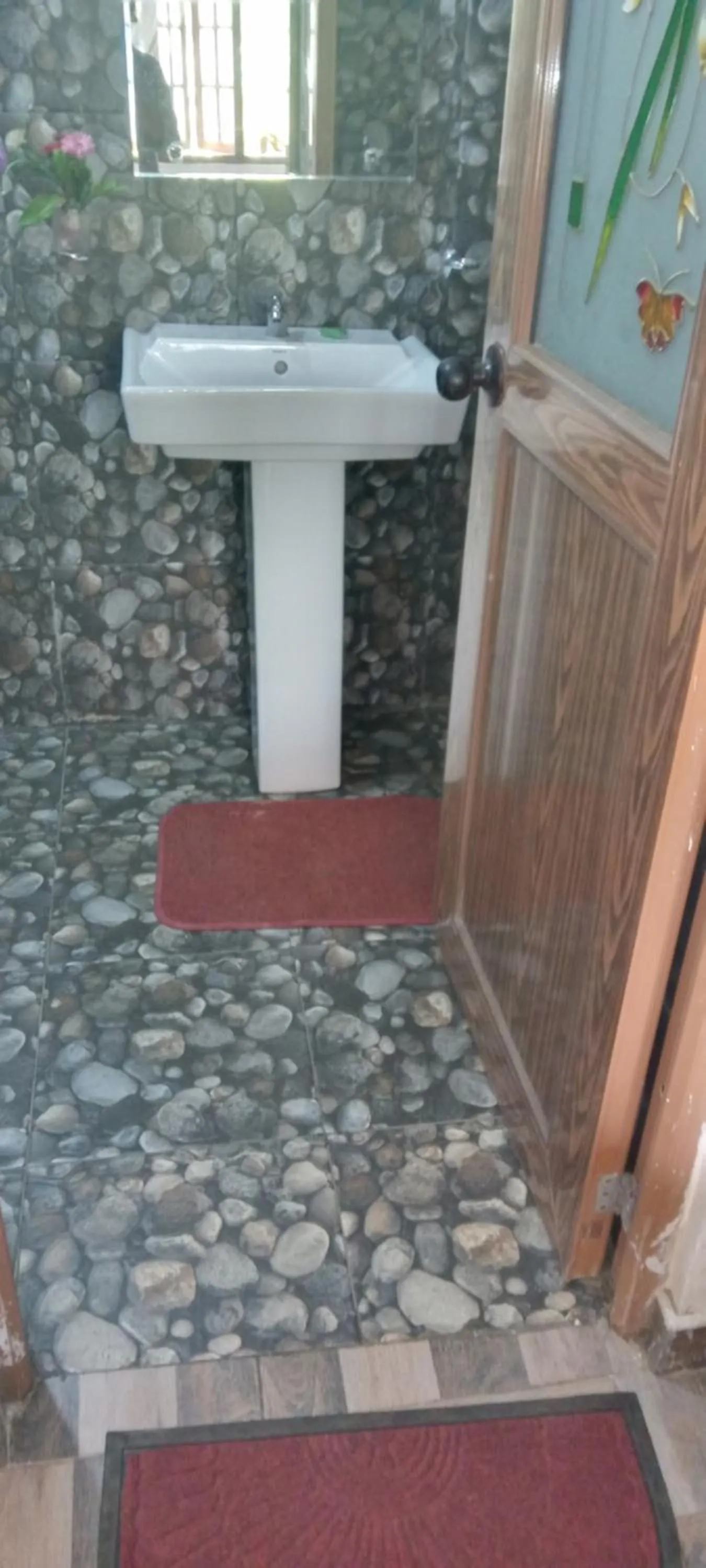 The Horizon Root Inn