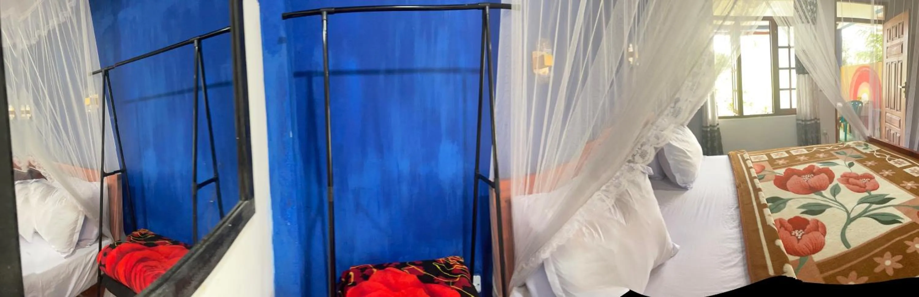 Bed in The Horizon Root Inn