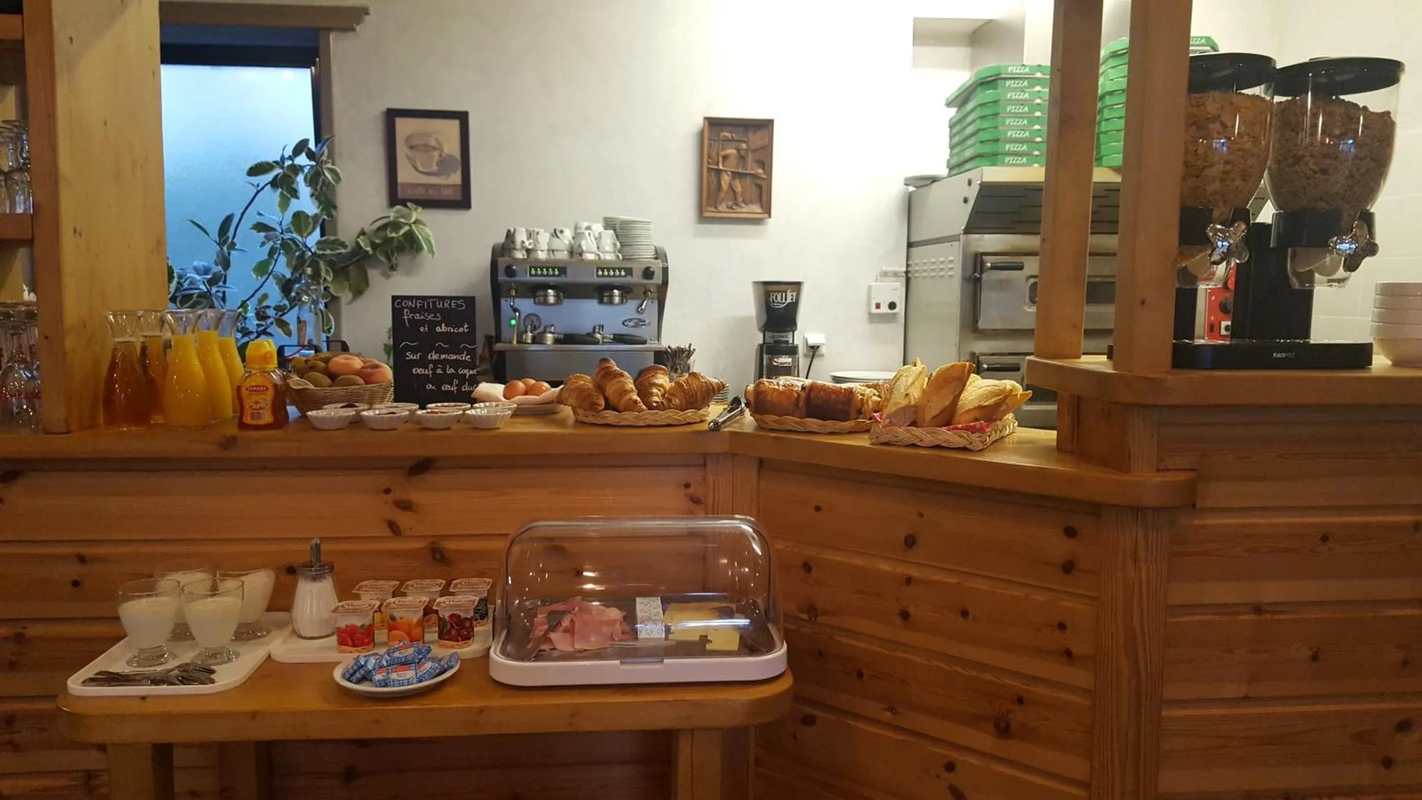 Breakfast in Hotel Glaizette