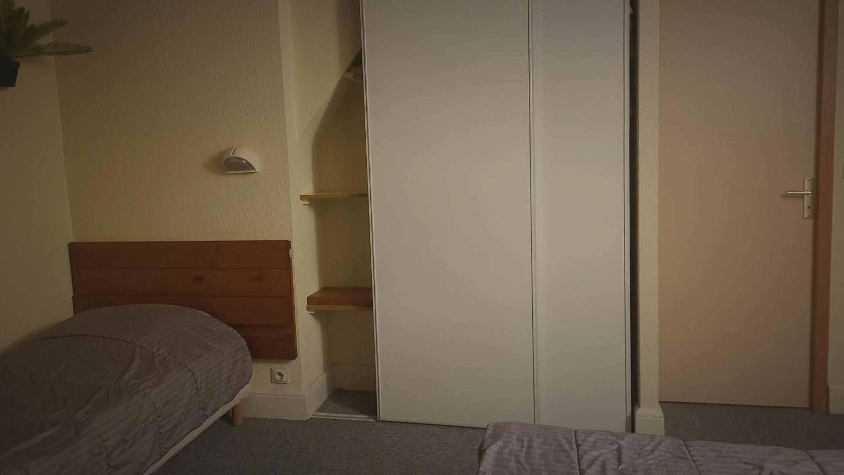 Bedroom, Bed in Hotel Glaizette