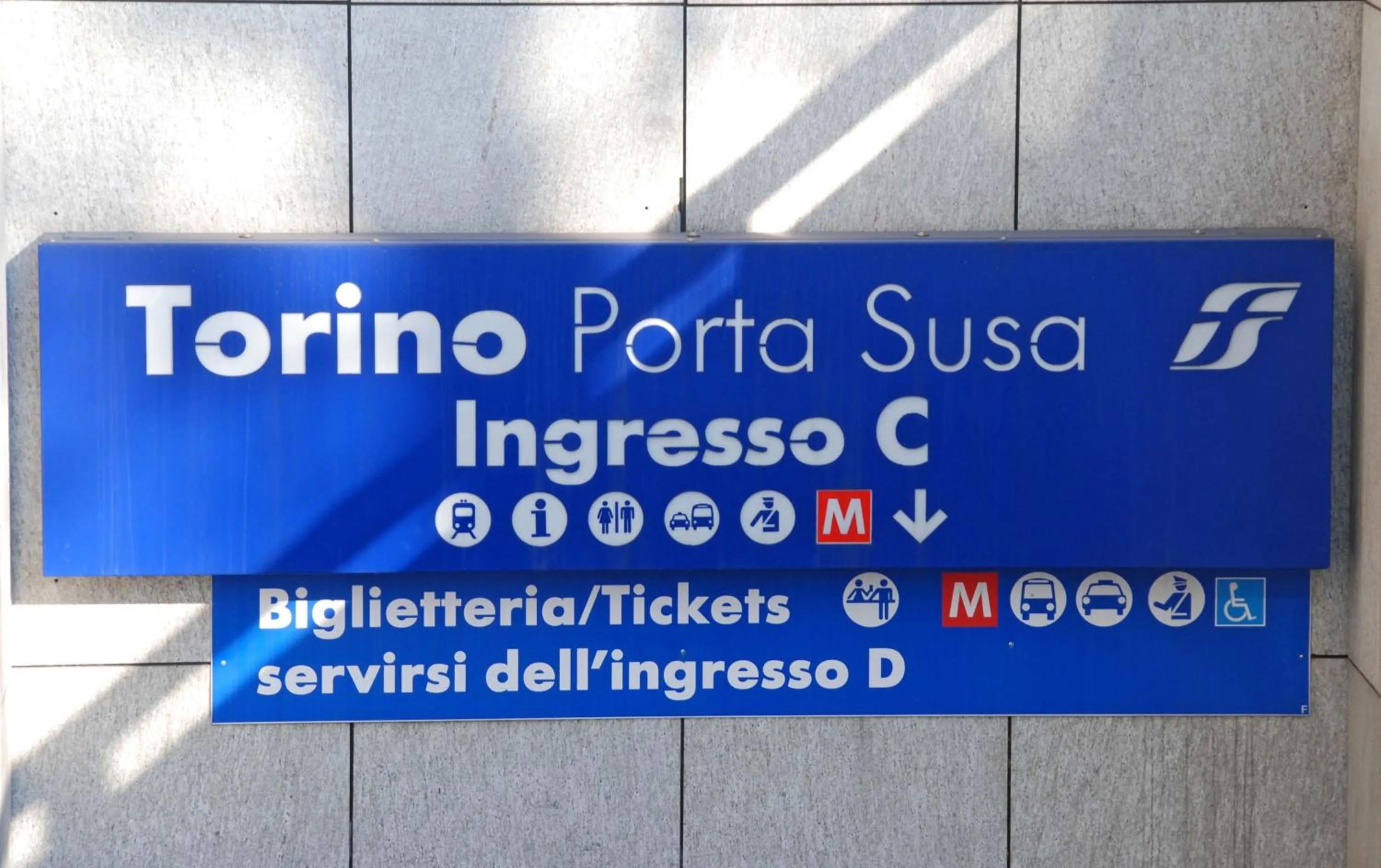 On site in Casa Crema - Stazione Porta Susa - Torino centro