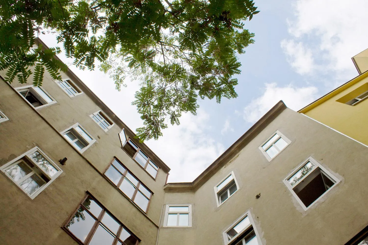 Property building in Metro Apartments Vienna