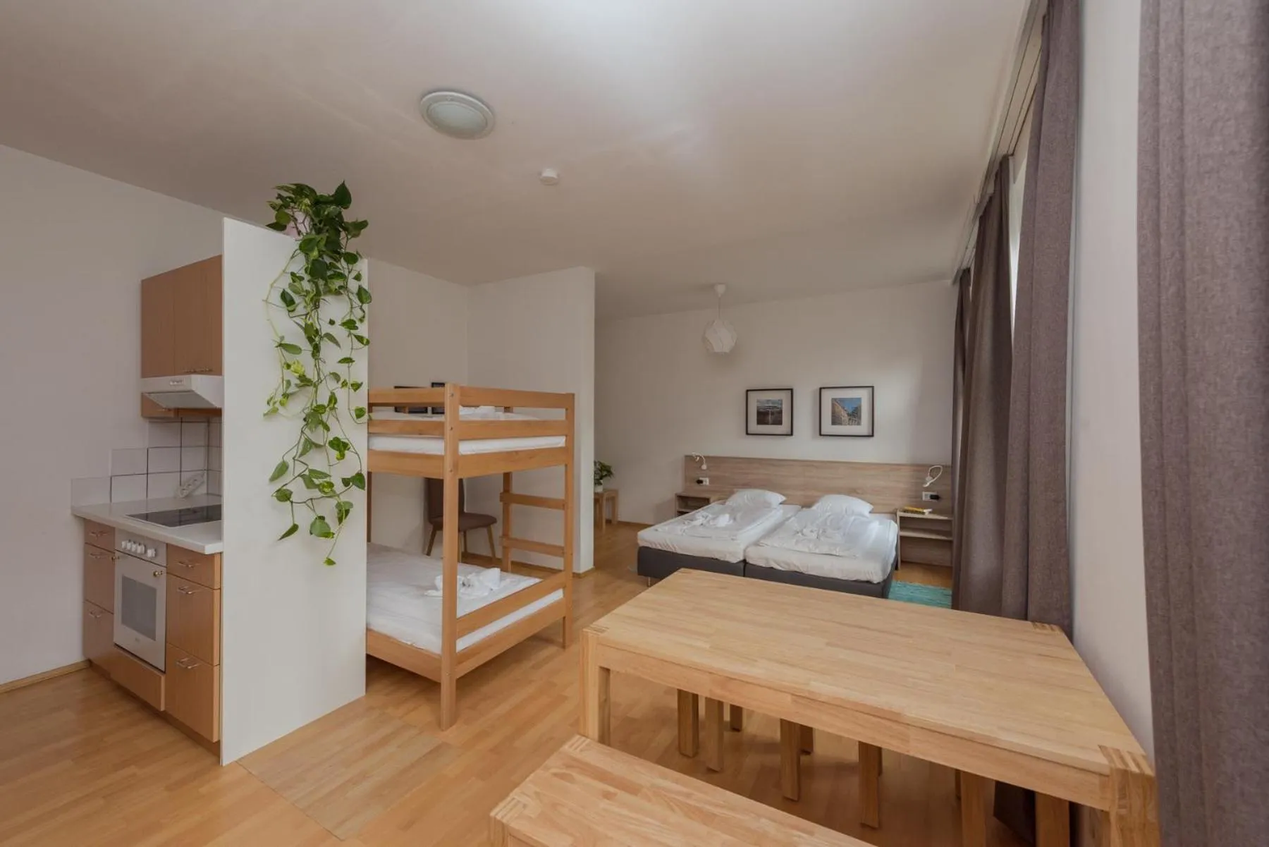 Bed in Metro Apartments Vienna