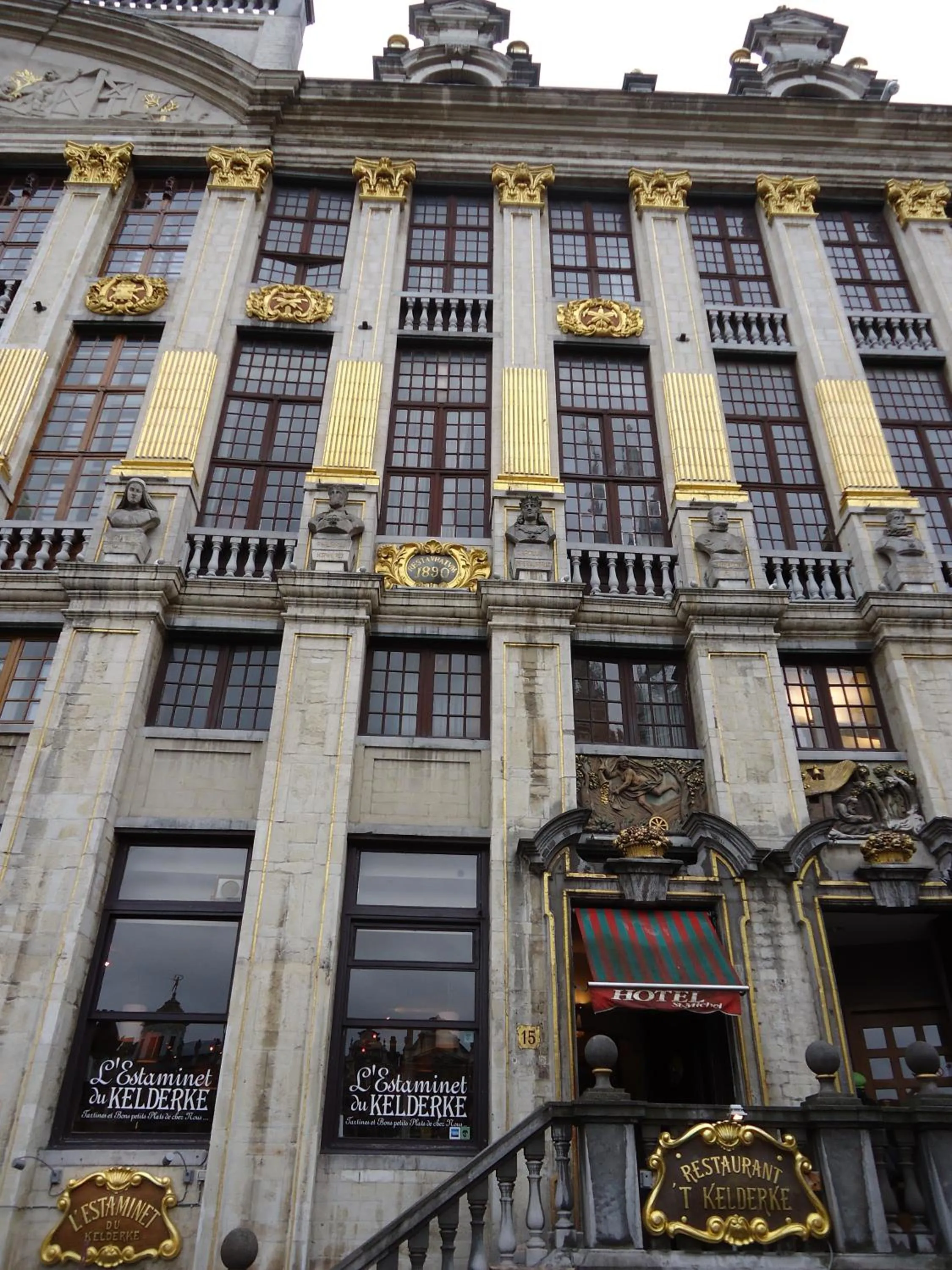 Property building in Résidence-Hotel Le Quinze Grand Place Brussels