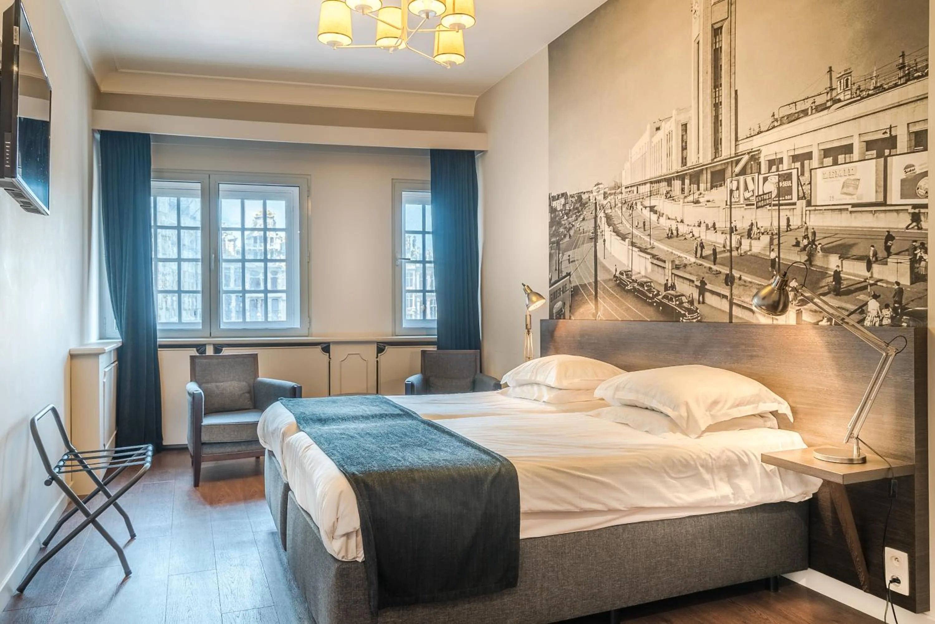 Photo of the whole room, Bed in Résidence-Hotel Le Quinze Grand Place Brussels