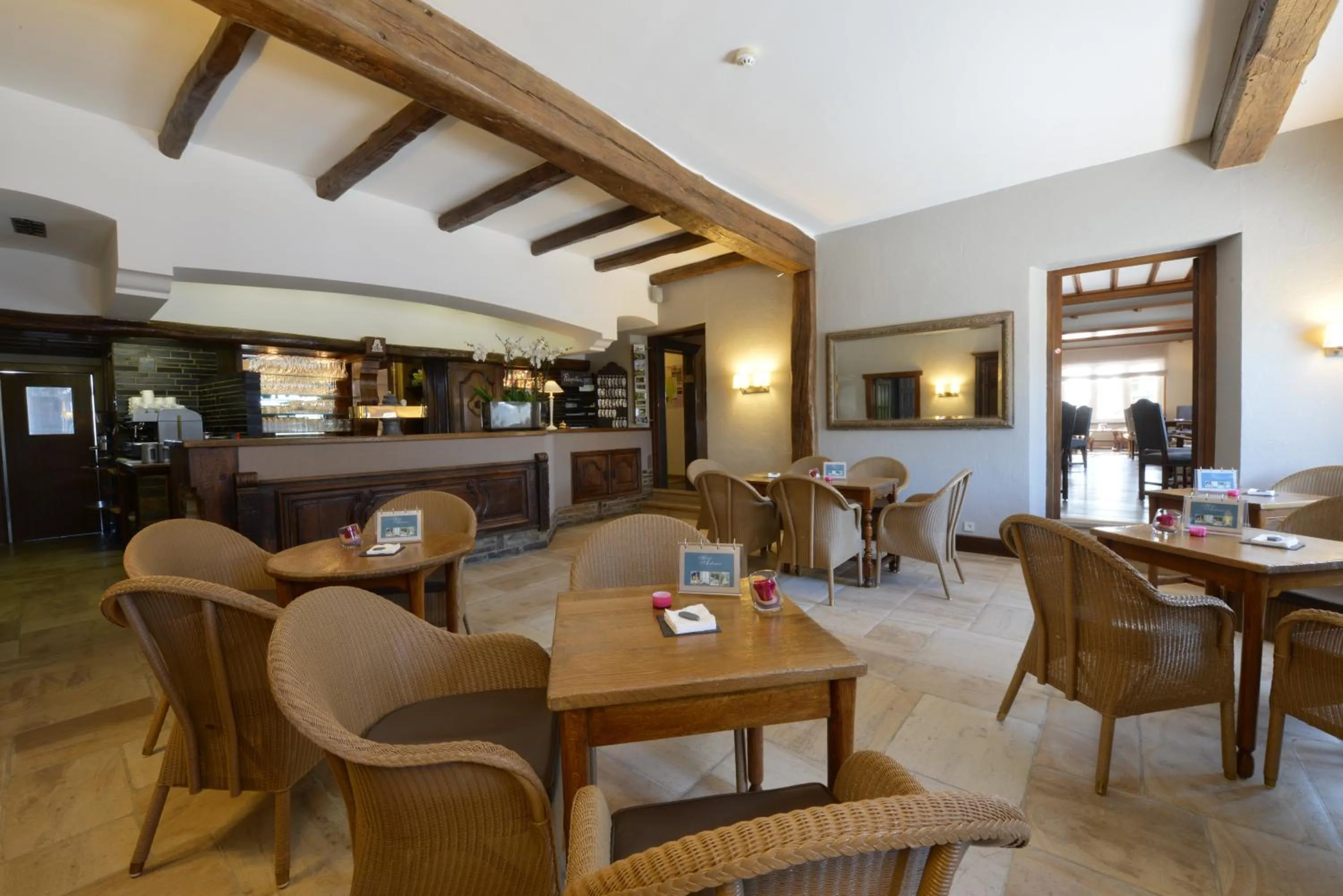 Lounge or bar in Hotel des Ardennes