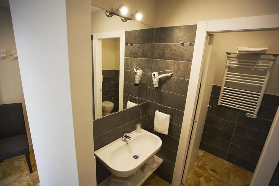 Bathroom in B&B Rettifilo