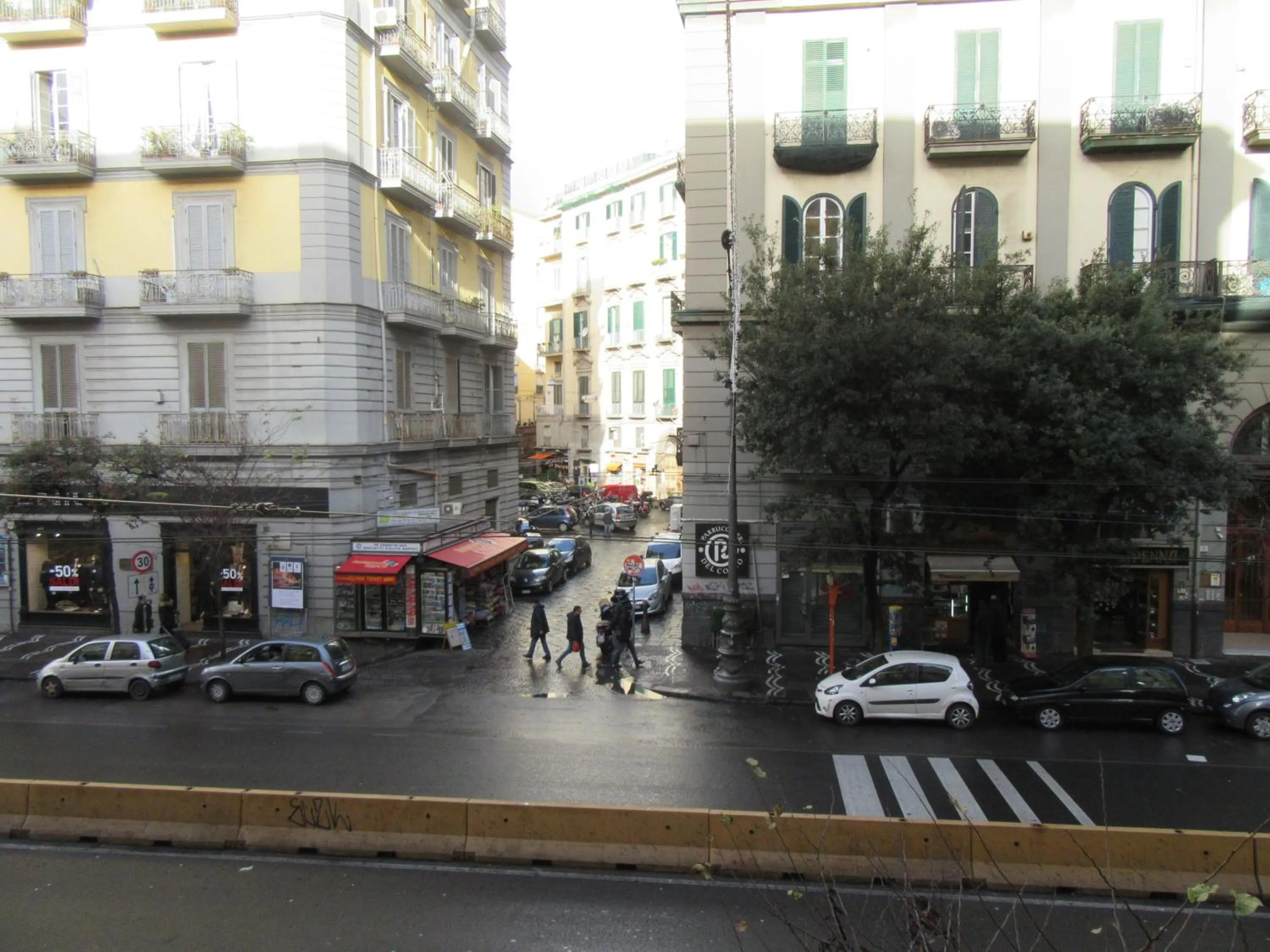 View (from property/room) in B&B Rettifilo