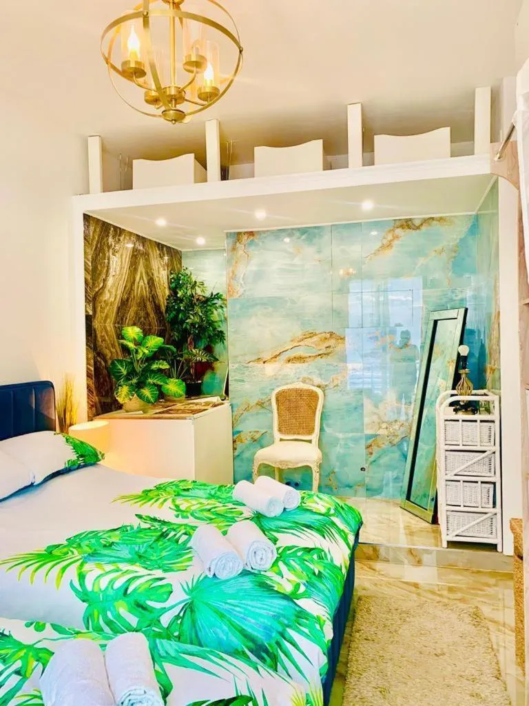 Bedroom, Bed in Endless Stunning Mediterranean Sea Views Promenade Des Anglais