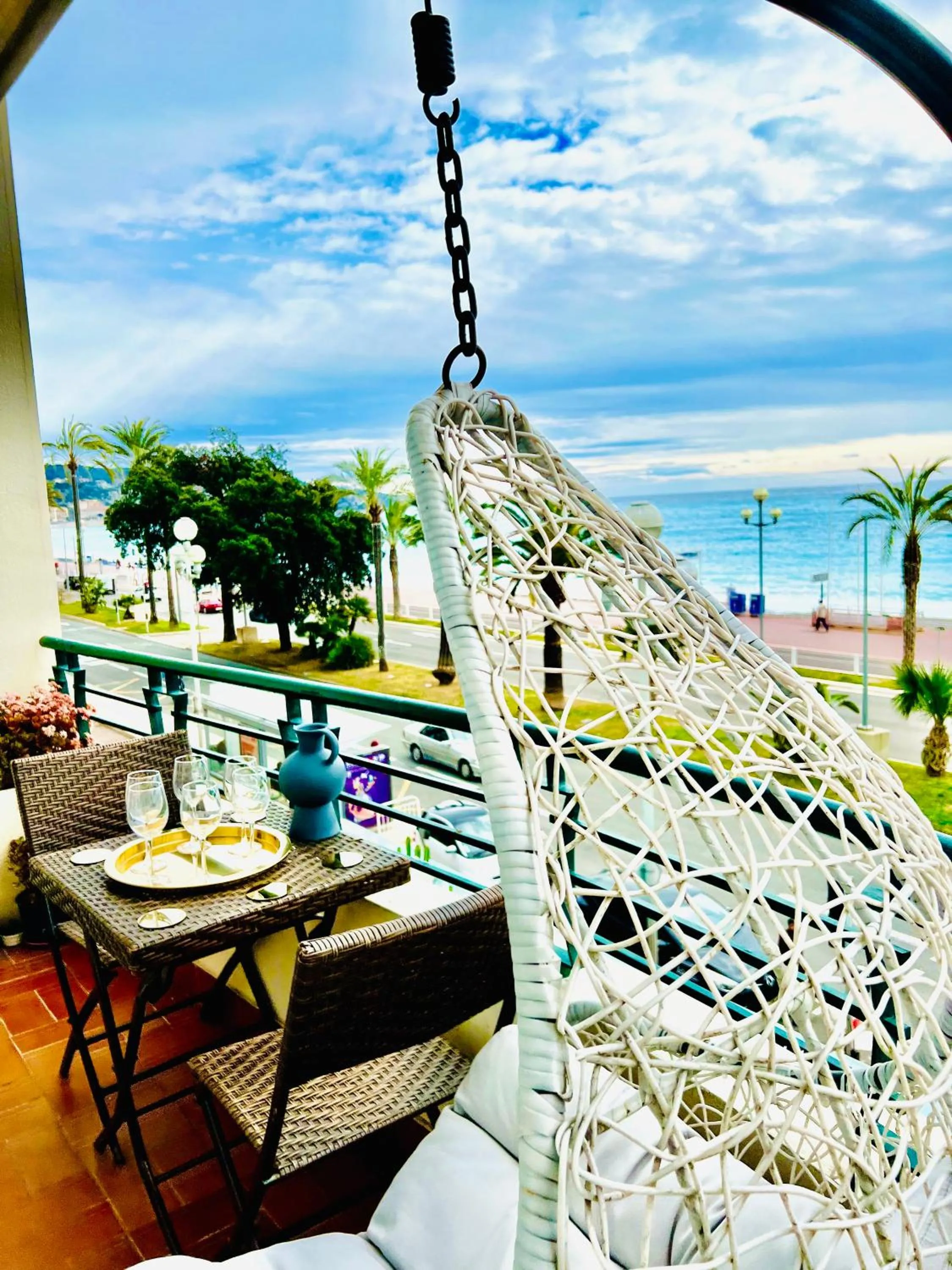 Endless Stunning Mediterranean Sea Views Promenade Des Anglais