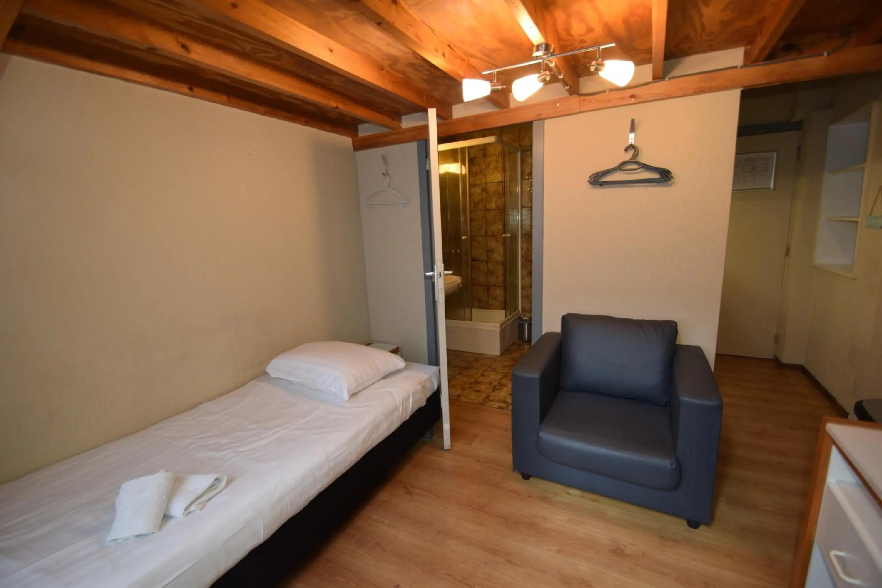 Bed in Condo Gardens Leuven