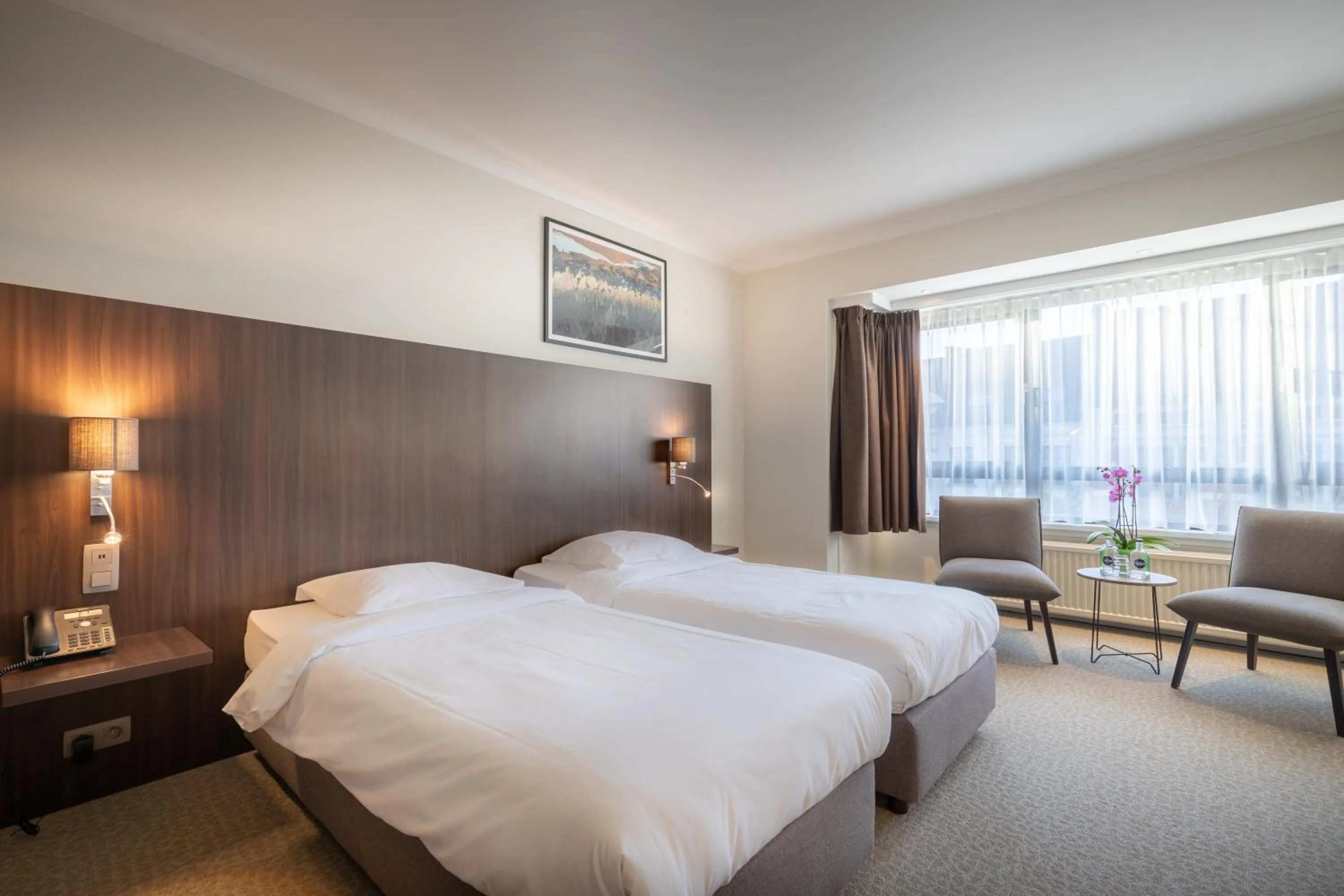 Photo of the whole room, Bed in Hotel Carlton