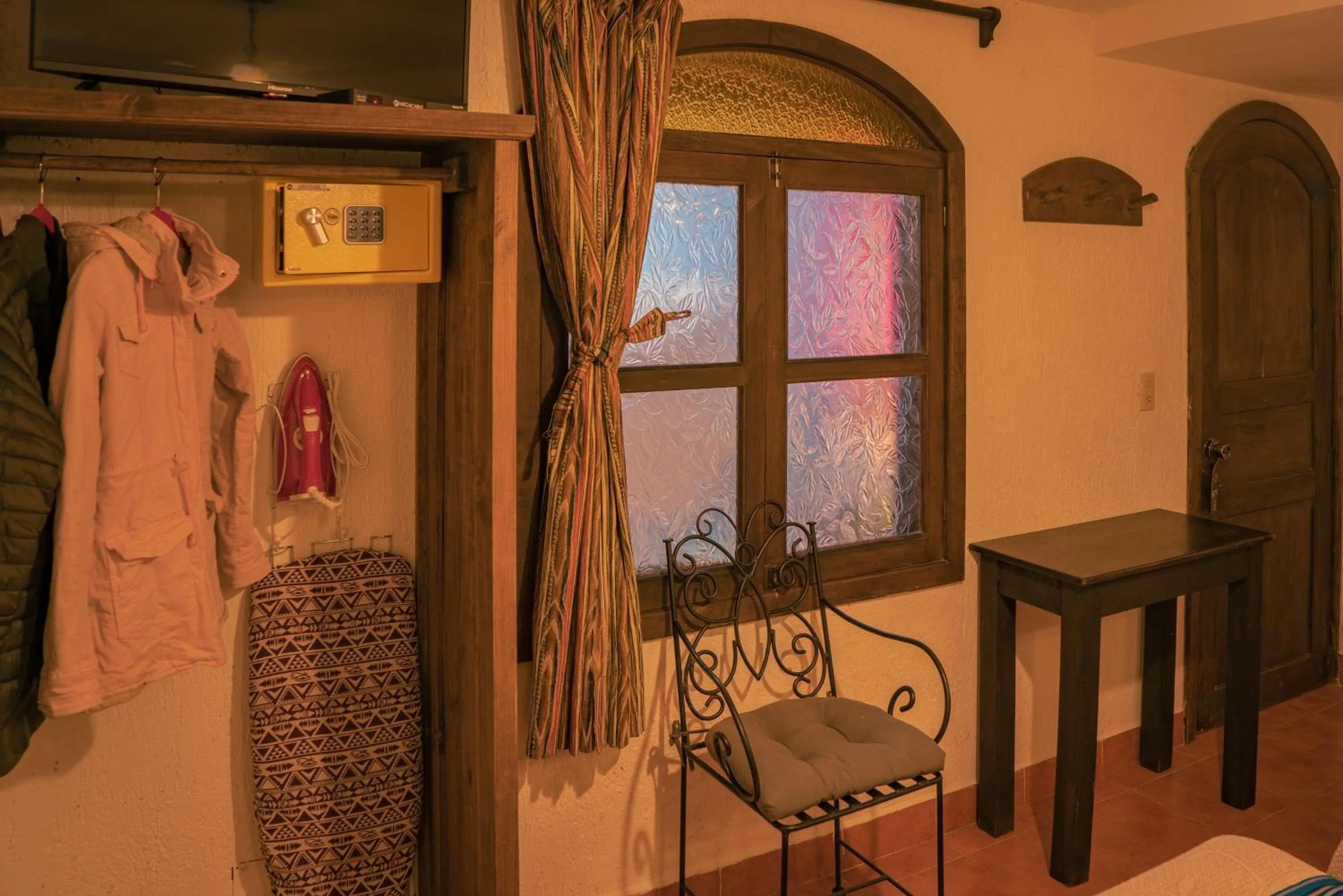 flat iron in Hotel Tepeyac