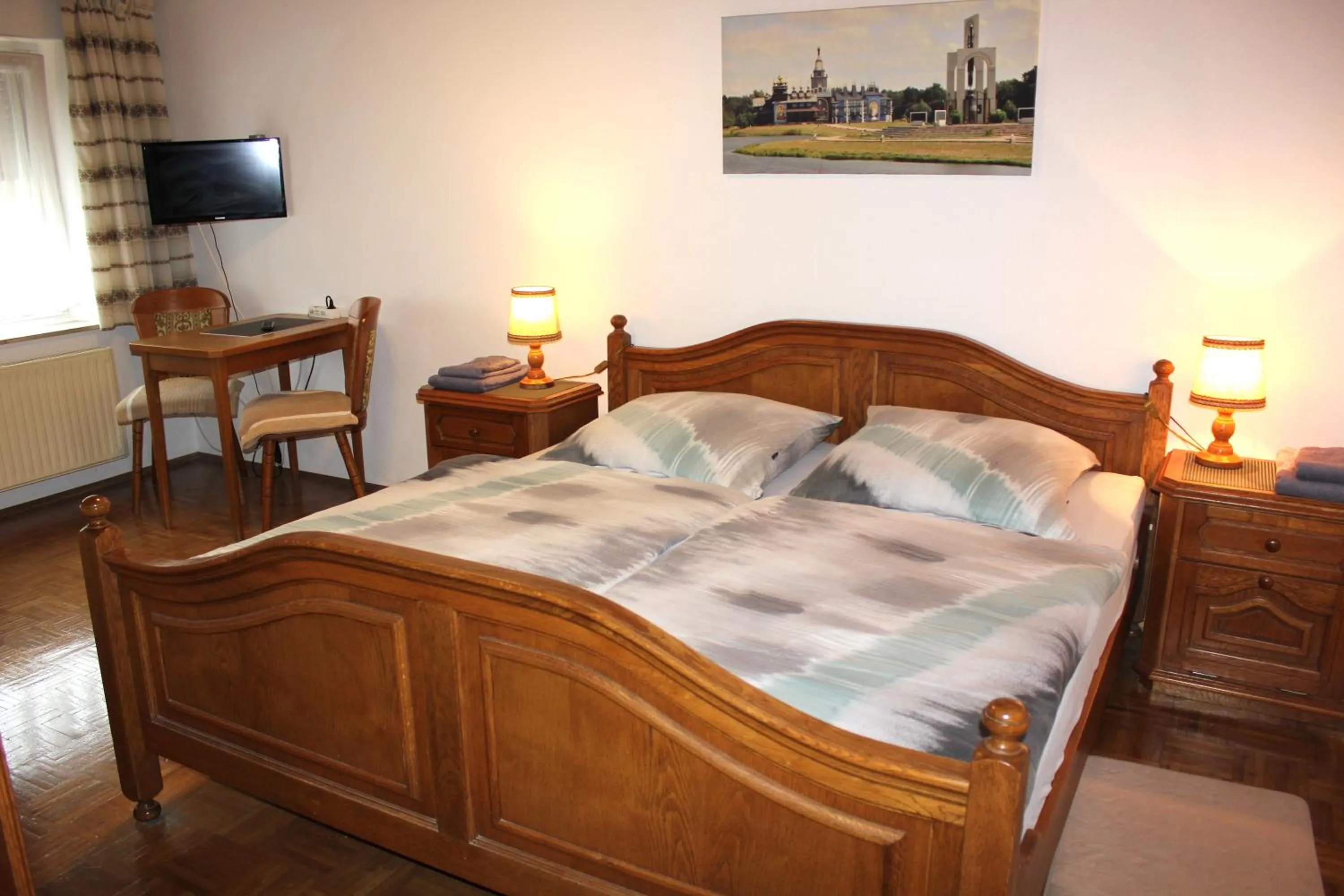 Bedroom, Bed in Hotel Alte Münze