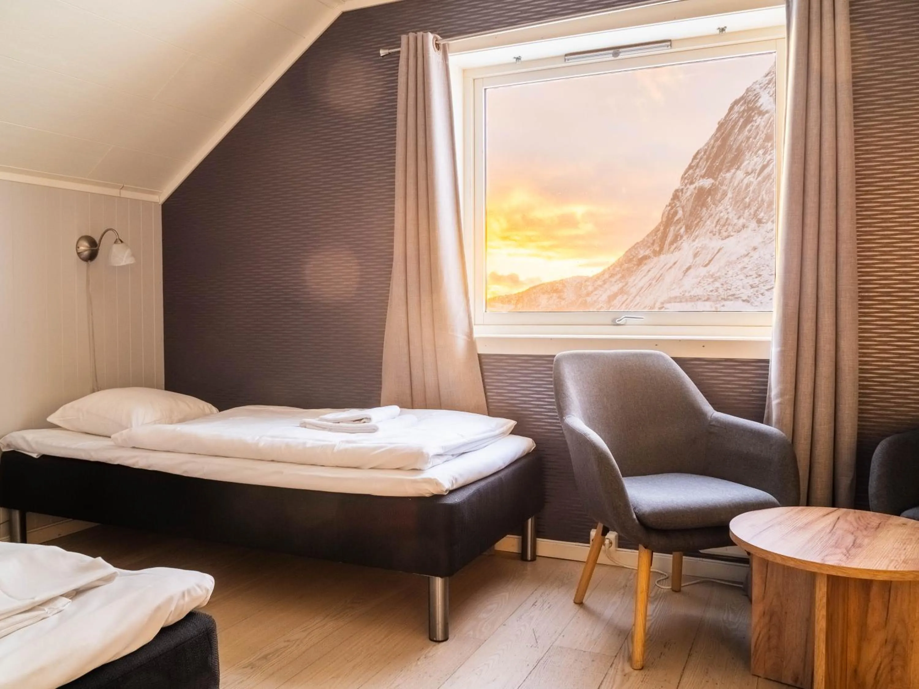 Bed in Lofoten Bed & Breakfast Reine - Rooms & Apartments