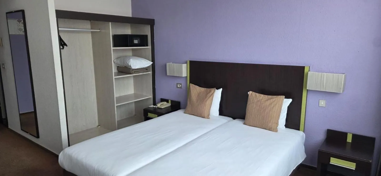 Bedroom, Bed in Hotel Floris Arlequin Grand-Place