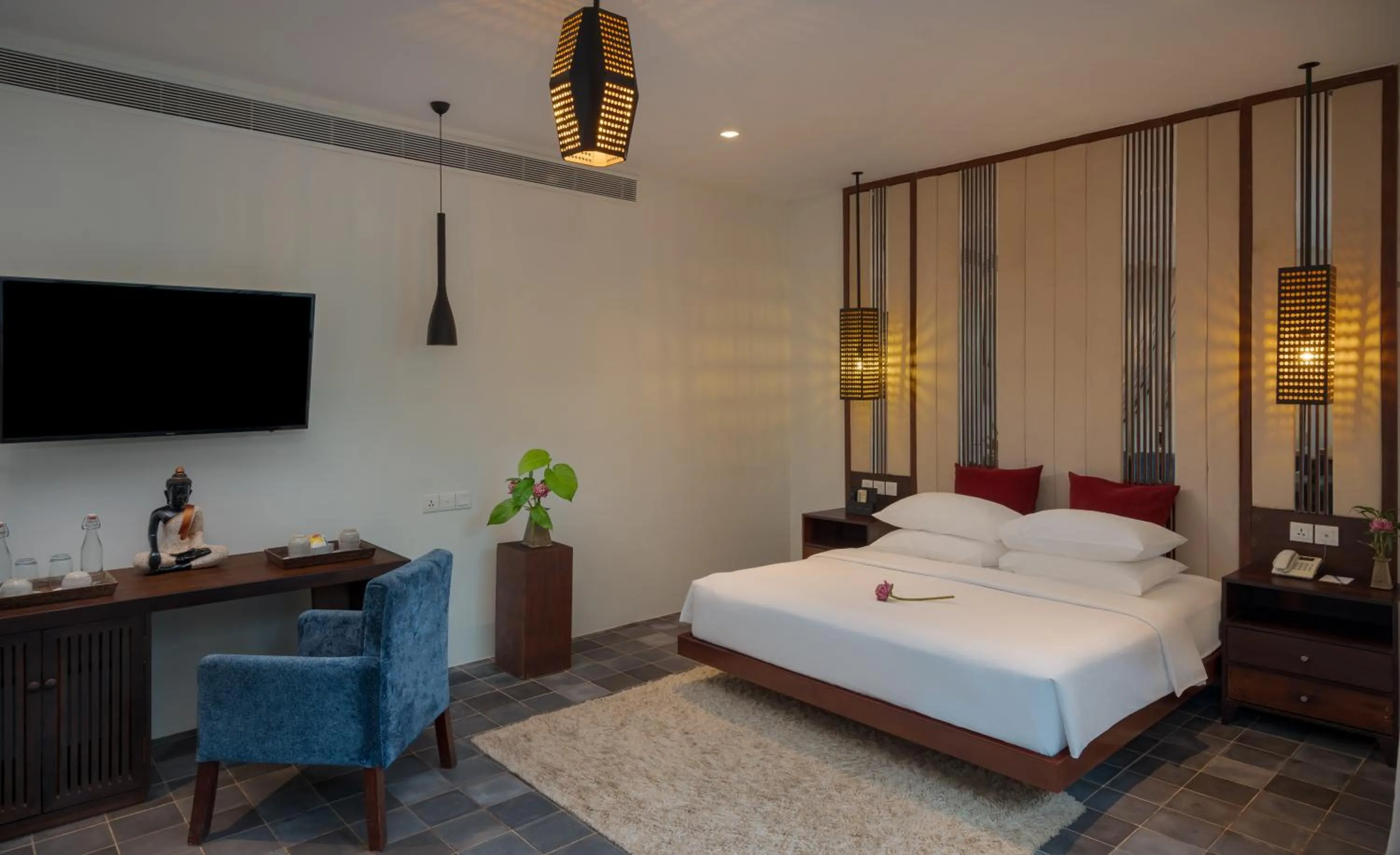 TV and multimedia, Bed in Metta Residence & Spa