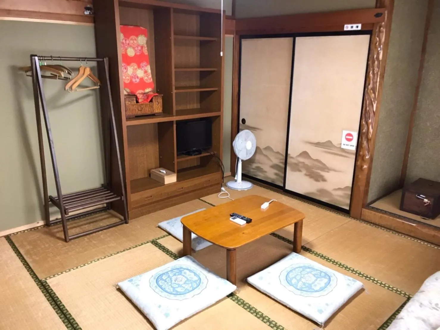 Bedroom in Minsyuku Koshiyama