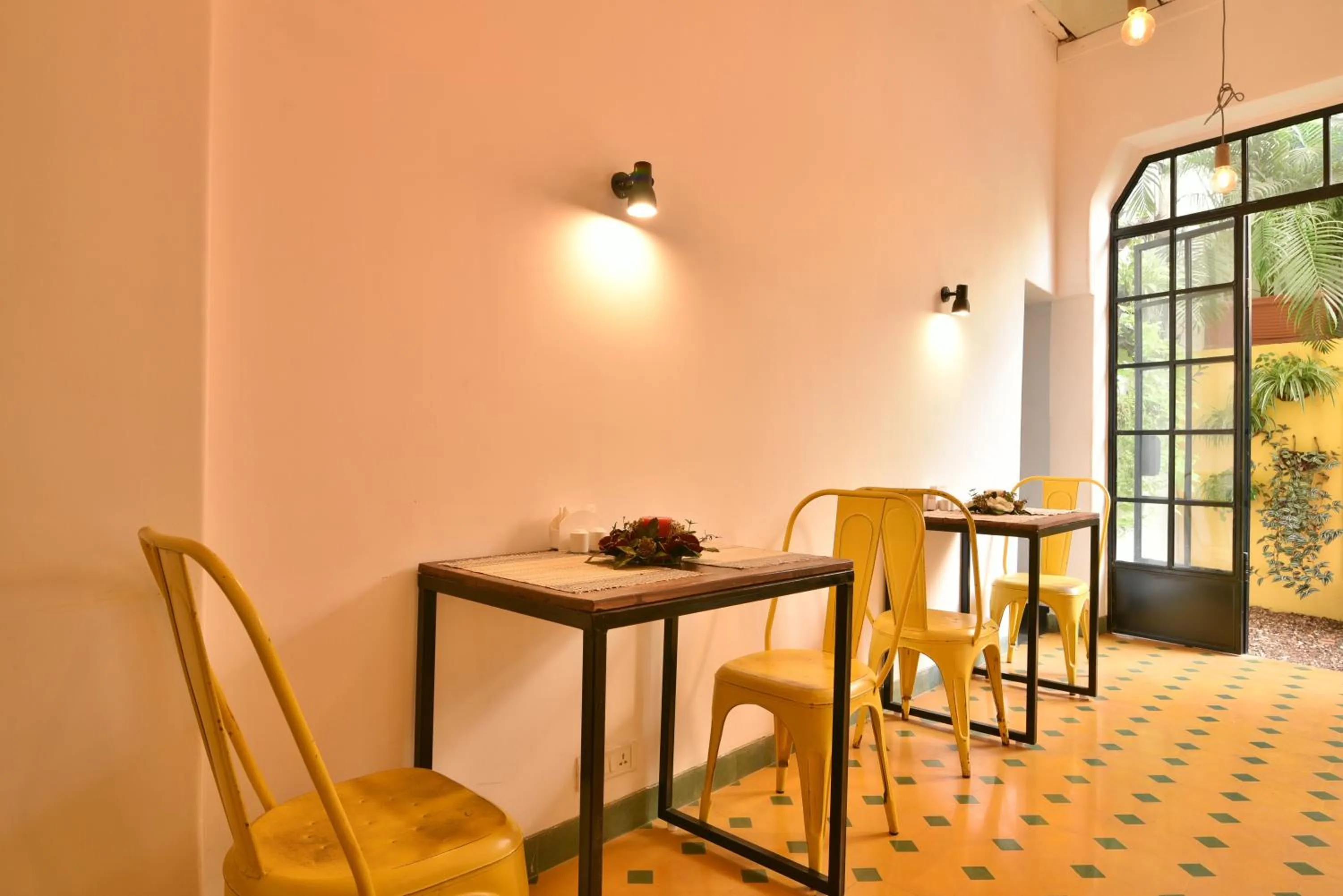 Restaurant/places to eat in Mateus Boutique Hotel