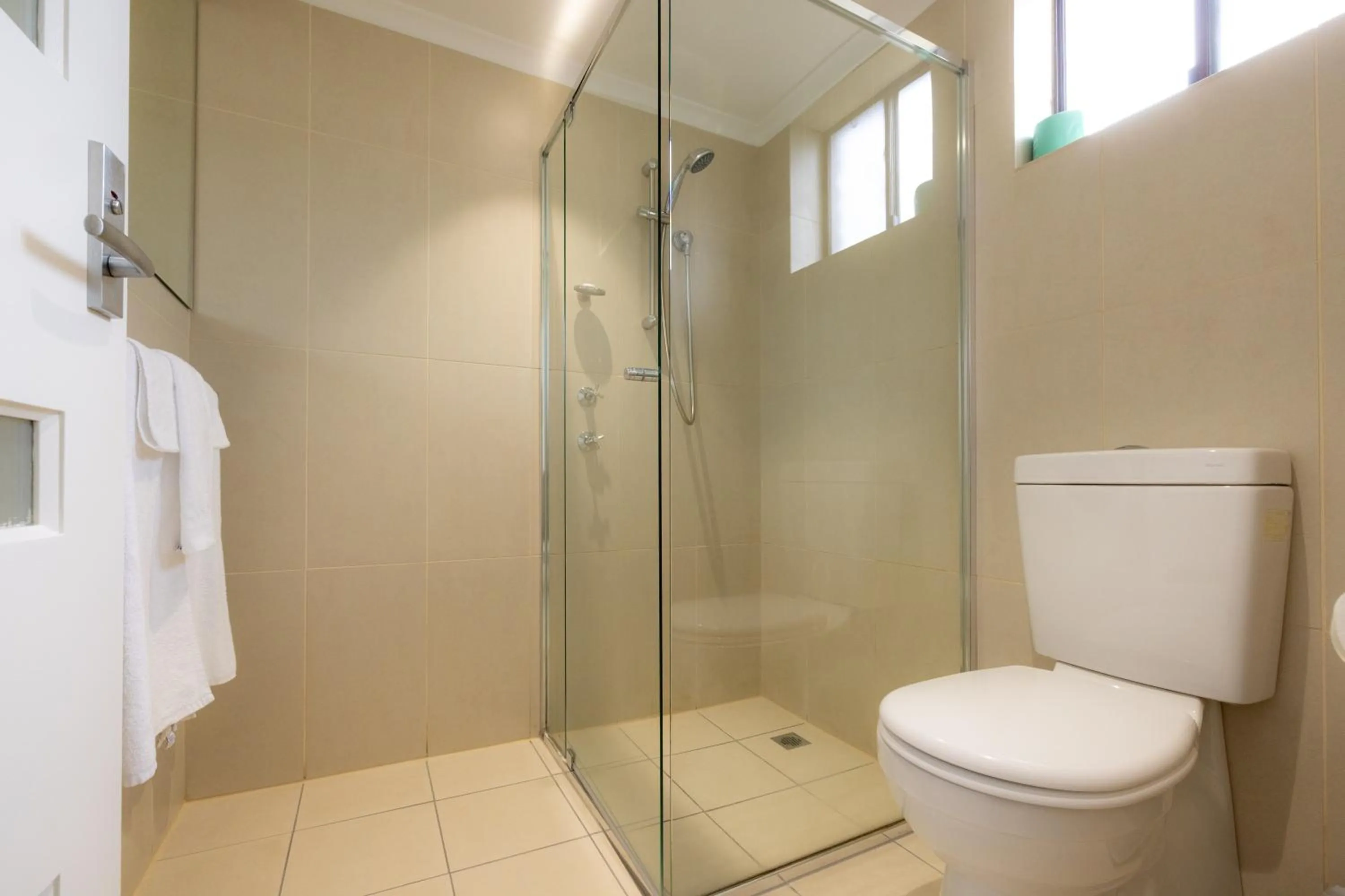 Shower in Mick O'Sheas