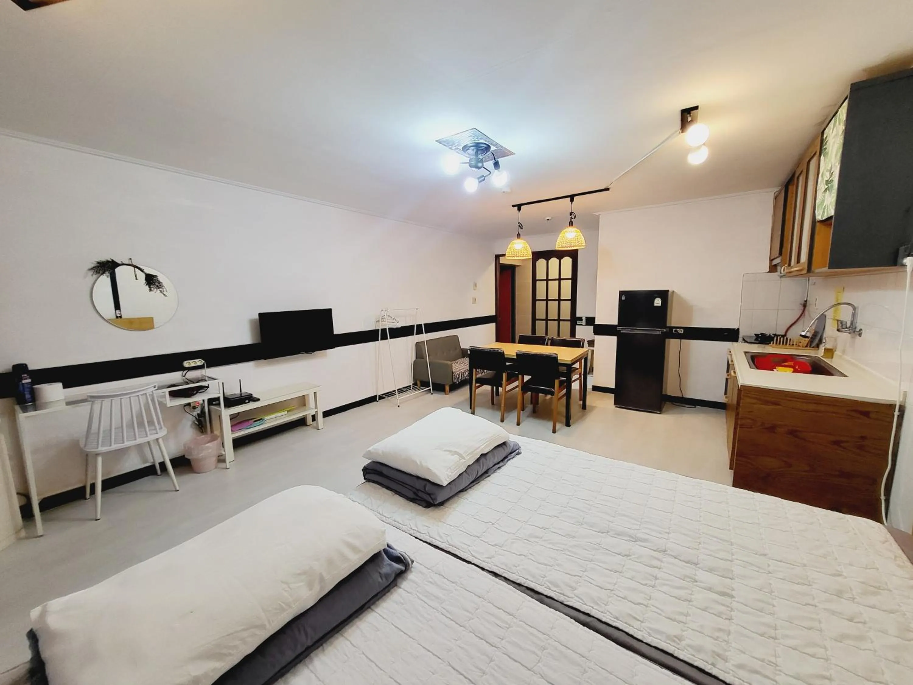 Bed in Morning Beach Pension