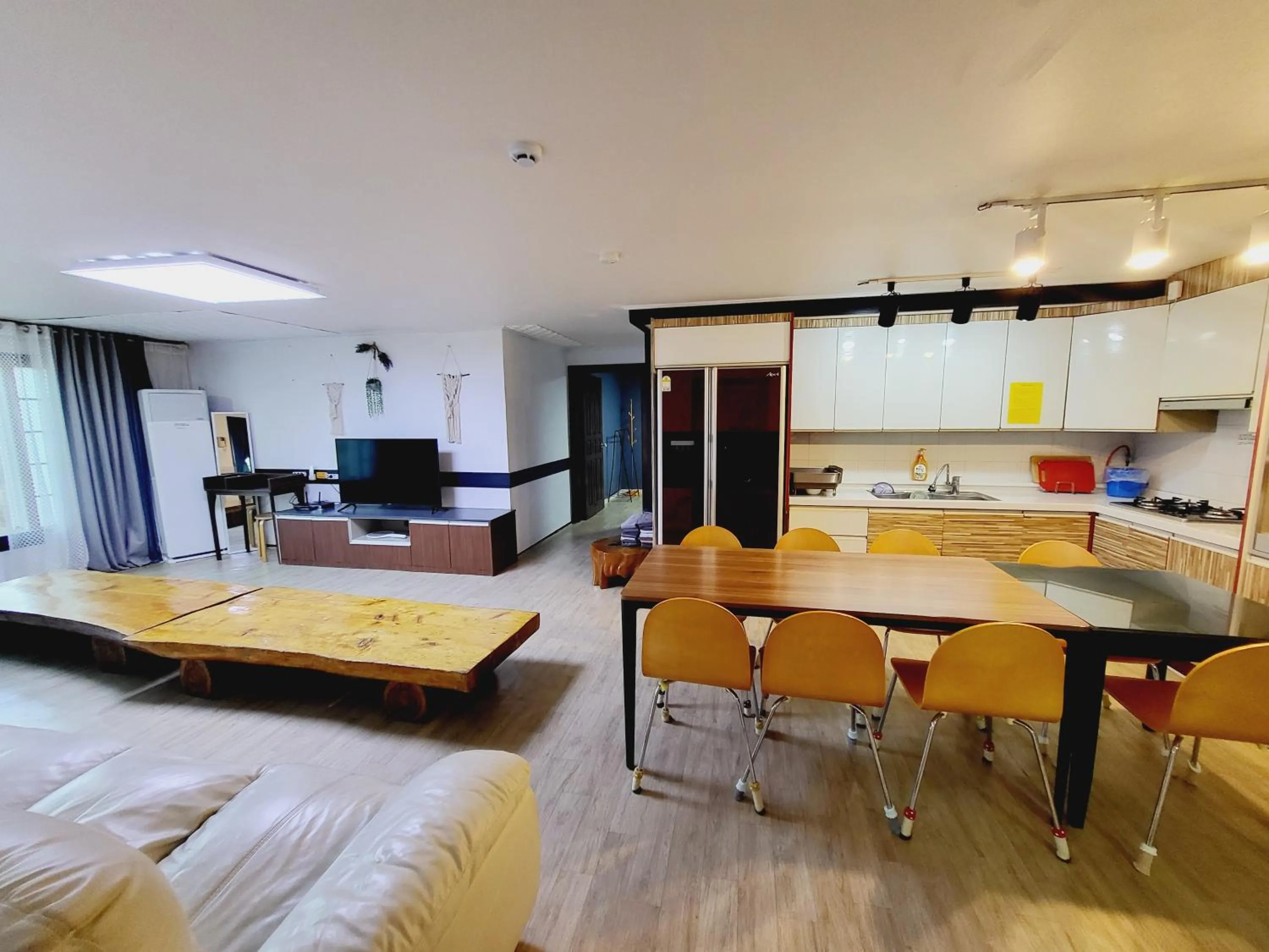 Morning Beach Pension