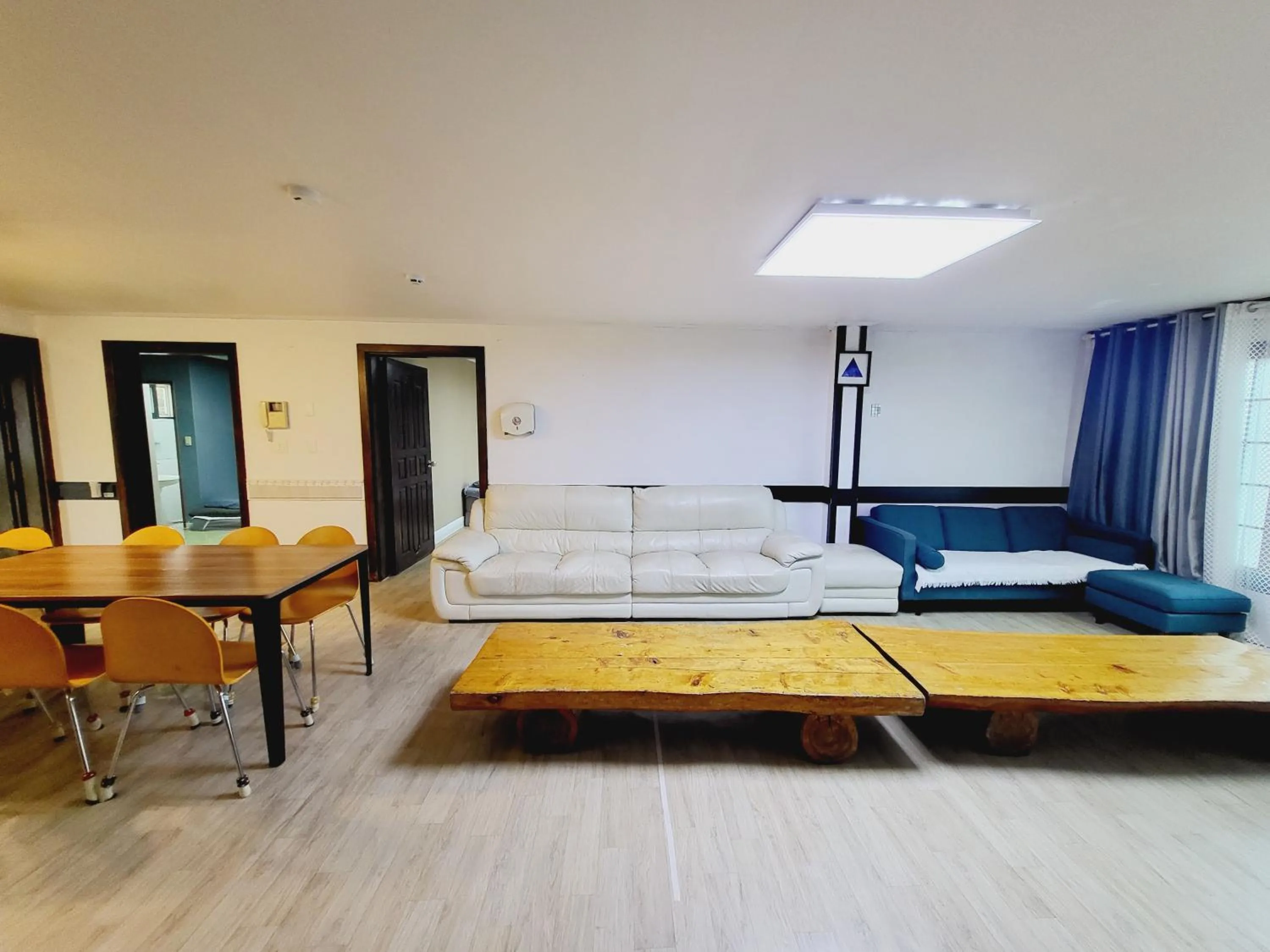 Bed in Morning Beach Pension