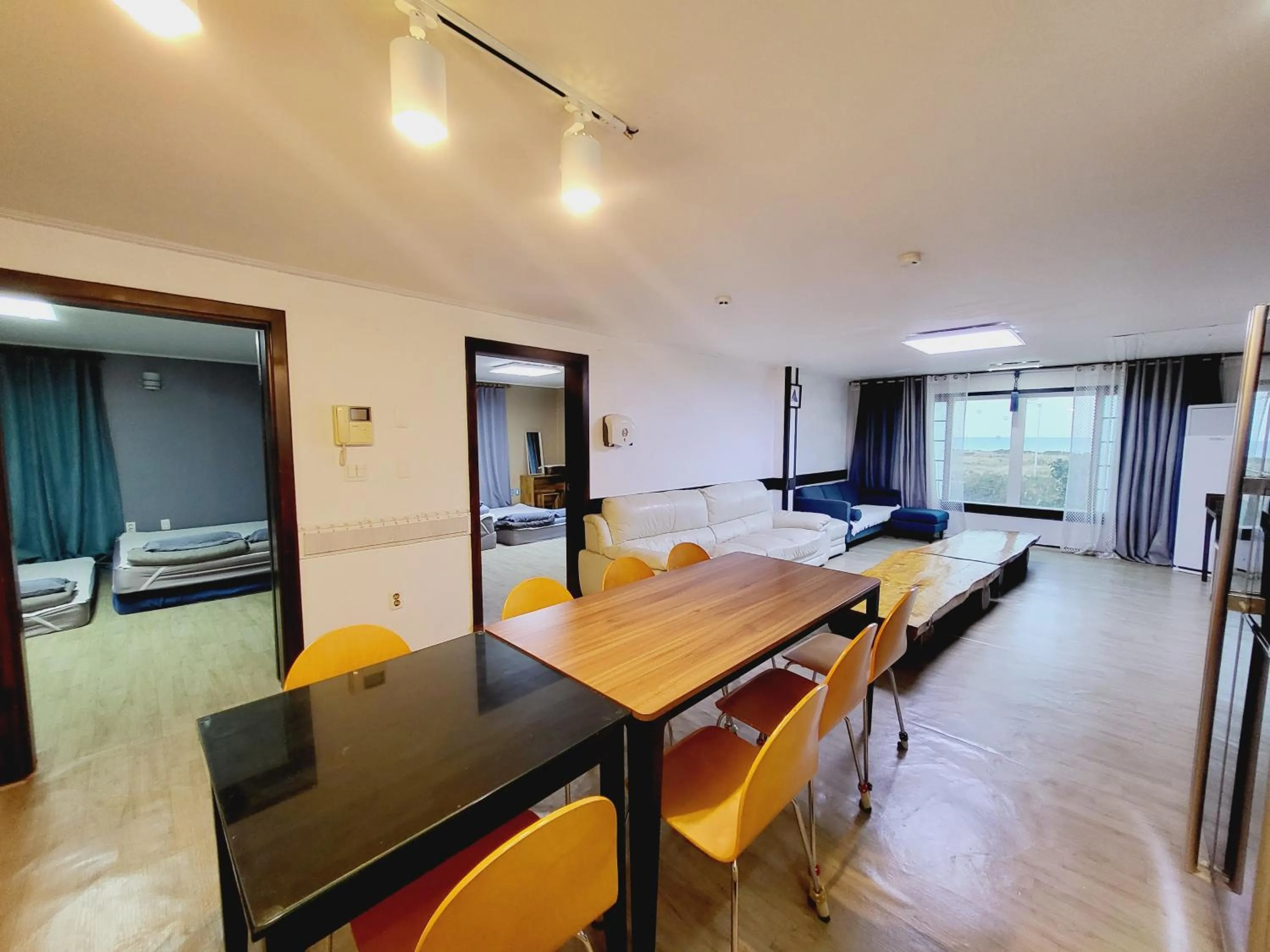 Morning Beach Pension