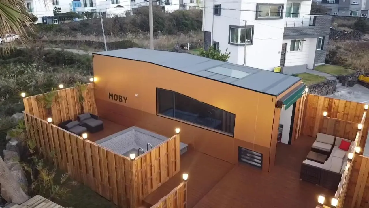 Morning Beach Pension