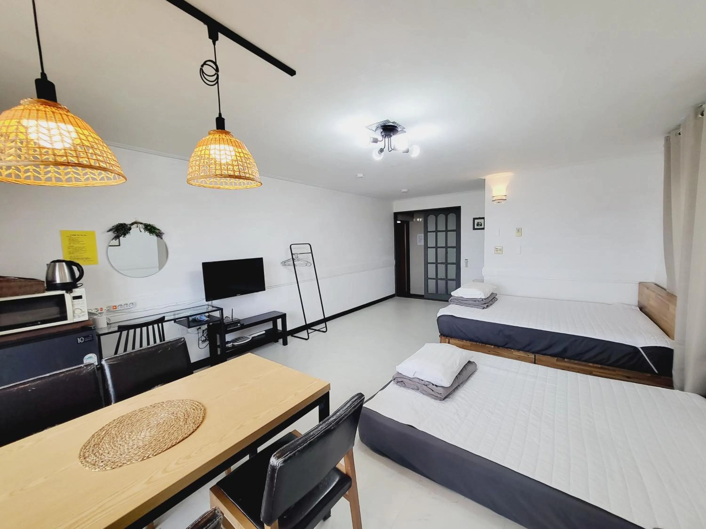 Bed in Morning Beach Pension