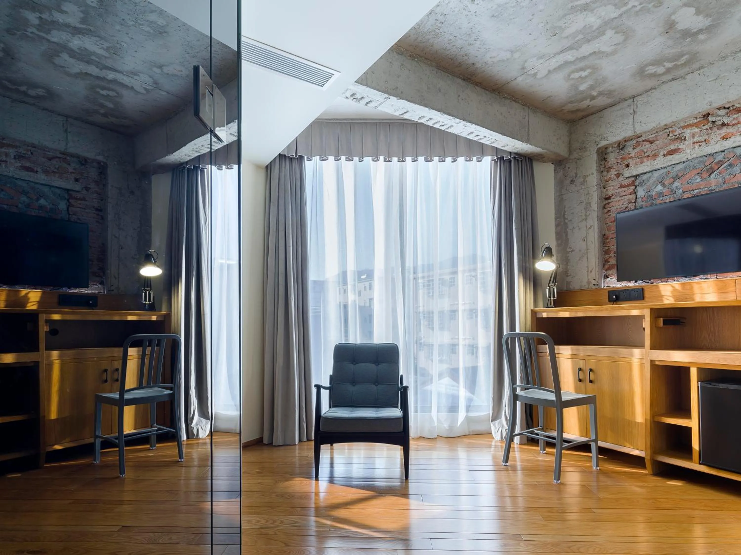 hair dresser in Zhuhai Bei Shan Ju Art Hotel