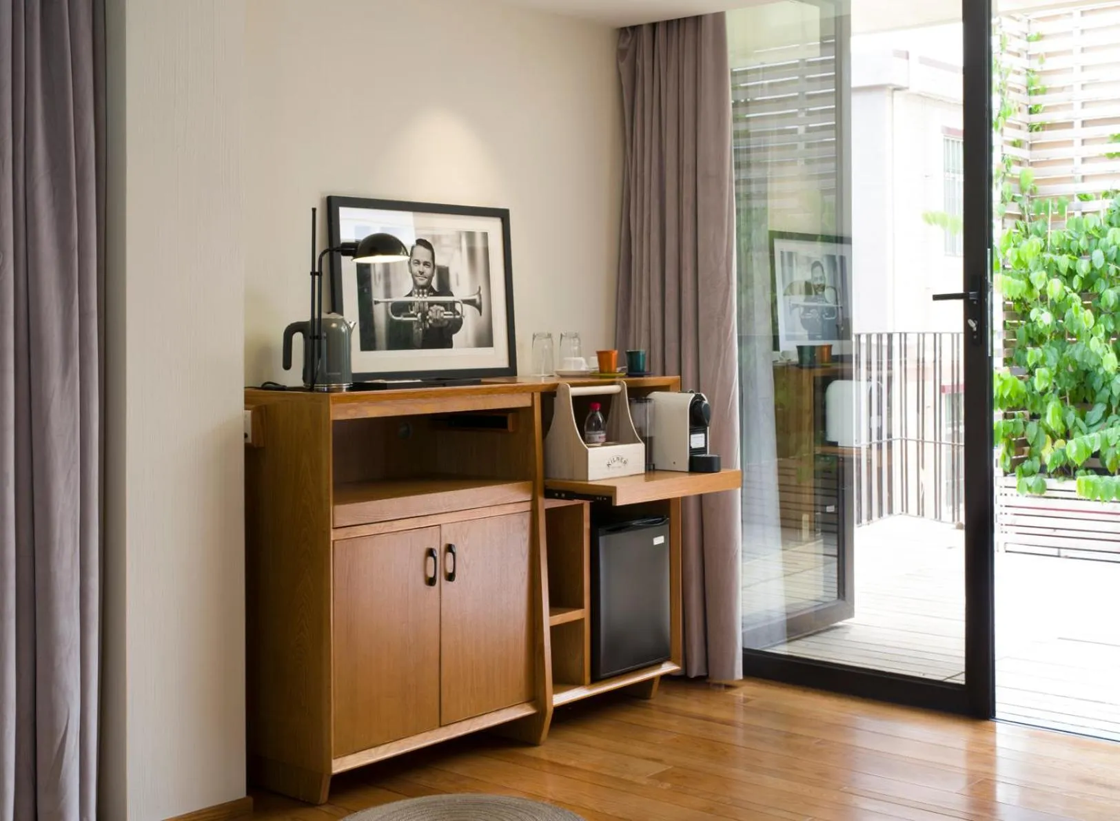 Coffee/tea facilities in Zhuhai Bei Shan Ju Art Hotel