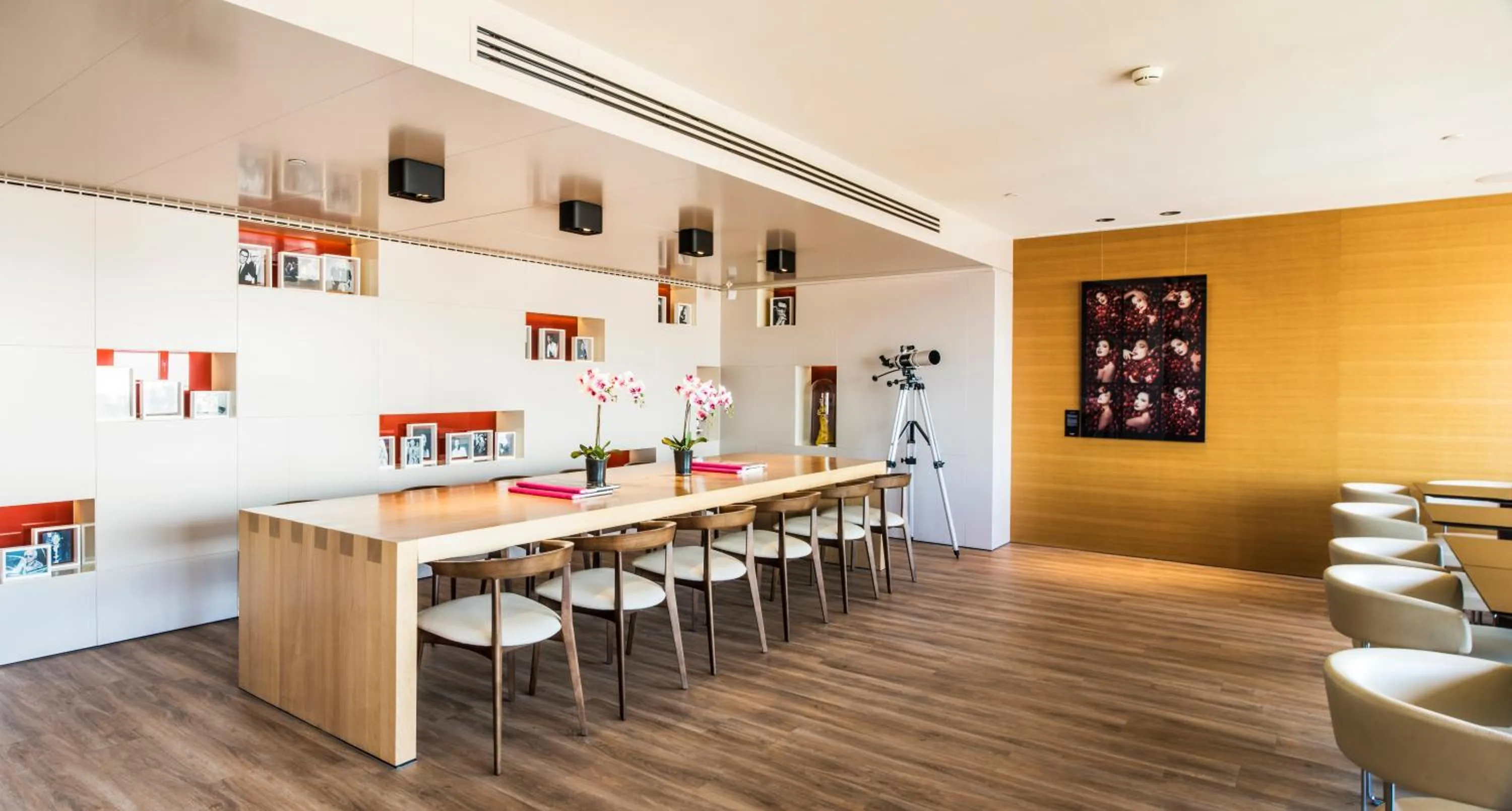 Lounge or bar in The Hotel Brussels