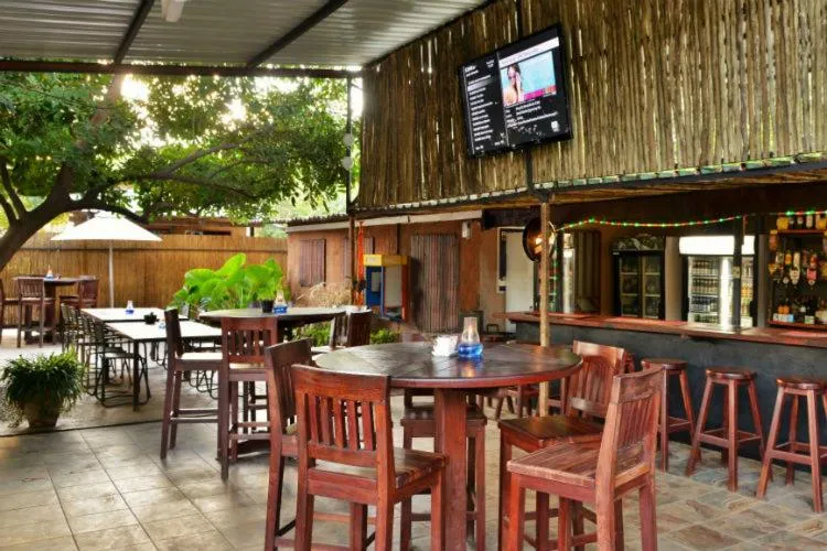 Restaurant/places to eat in Thebe River Safaris