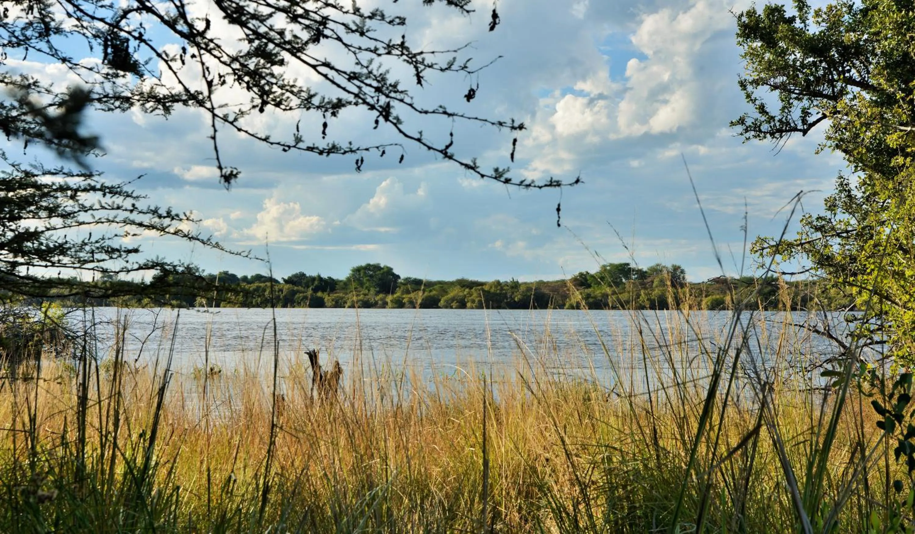 Entertainment in Thebe River Safaris