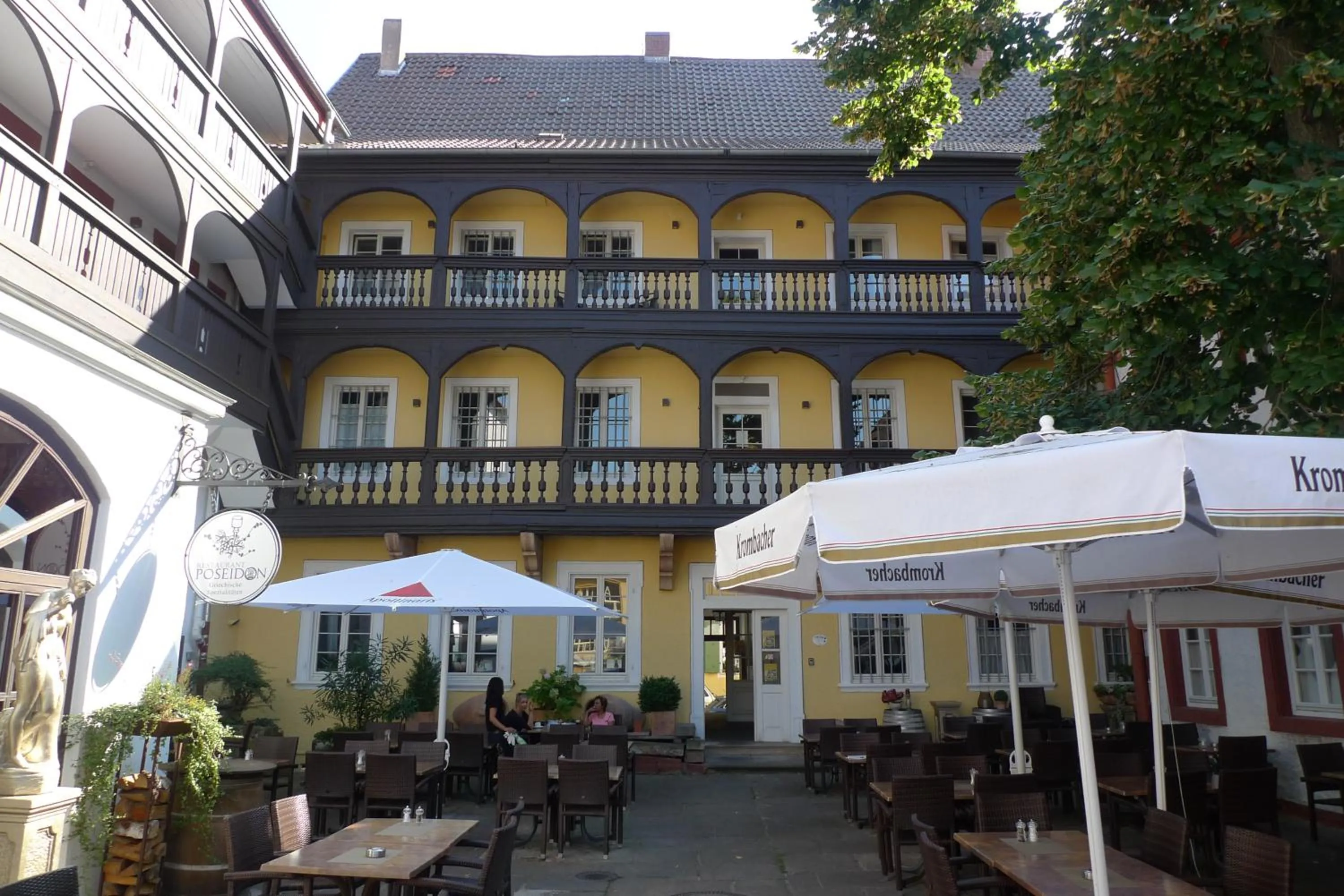 Patio in Apart-Hotel Heiligenthaler Hof