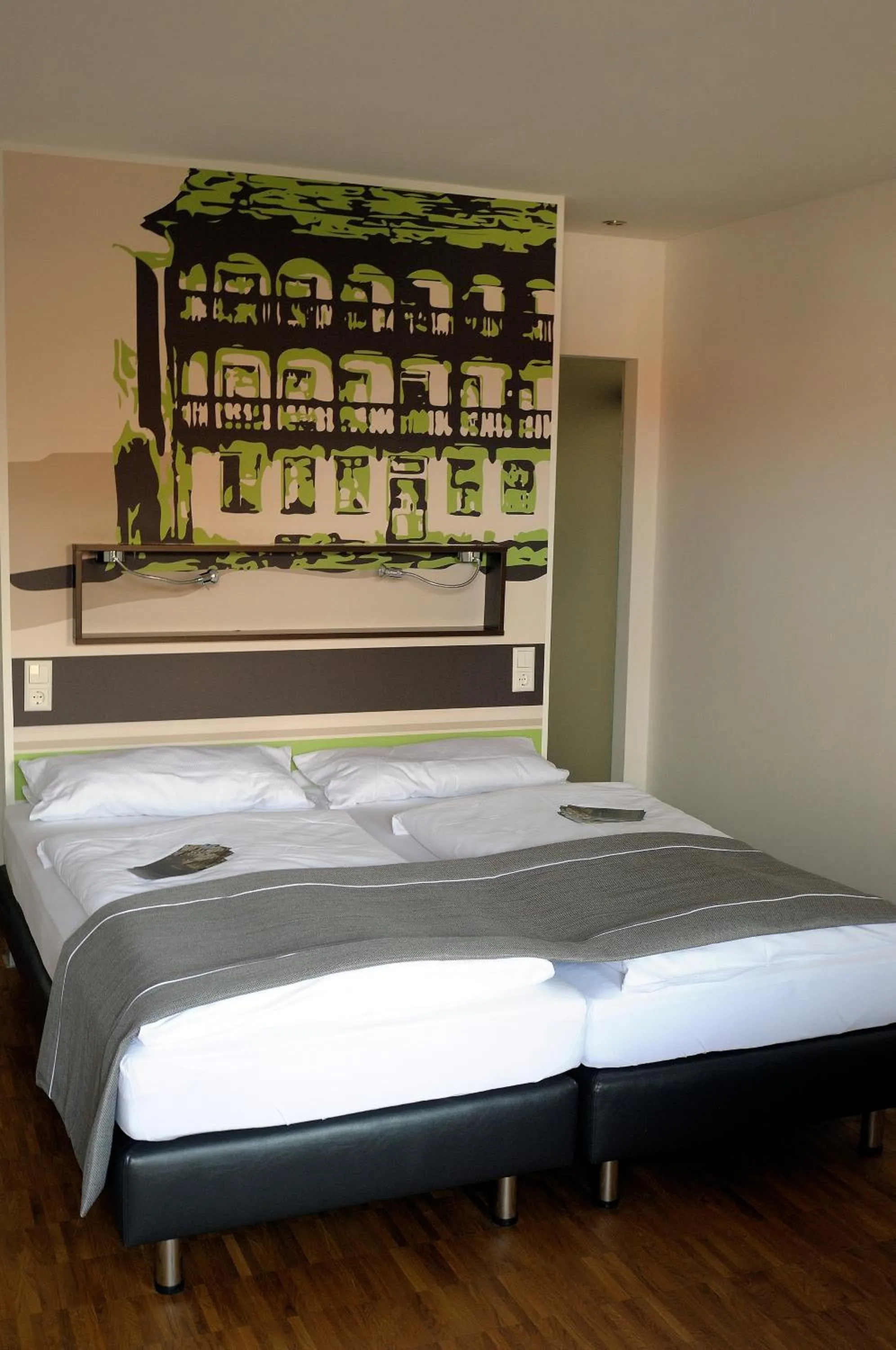 Bed in Apart-Hotel Heiligenthaler Hof
