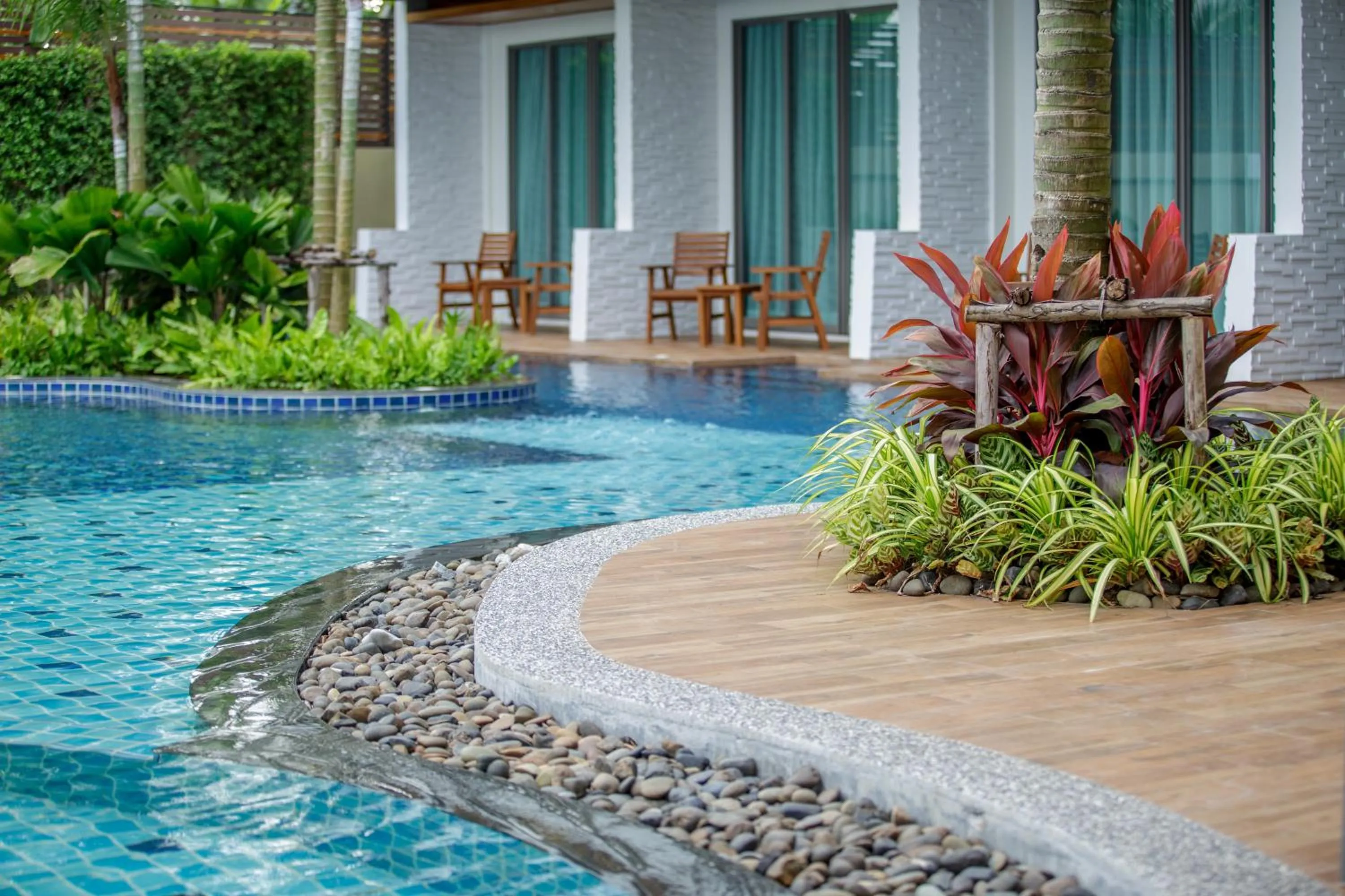 Swimming pool in Aqua Resort Phuket - Near Beach and Chalong Pier