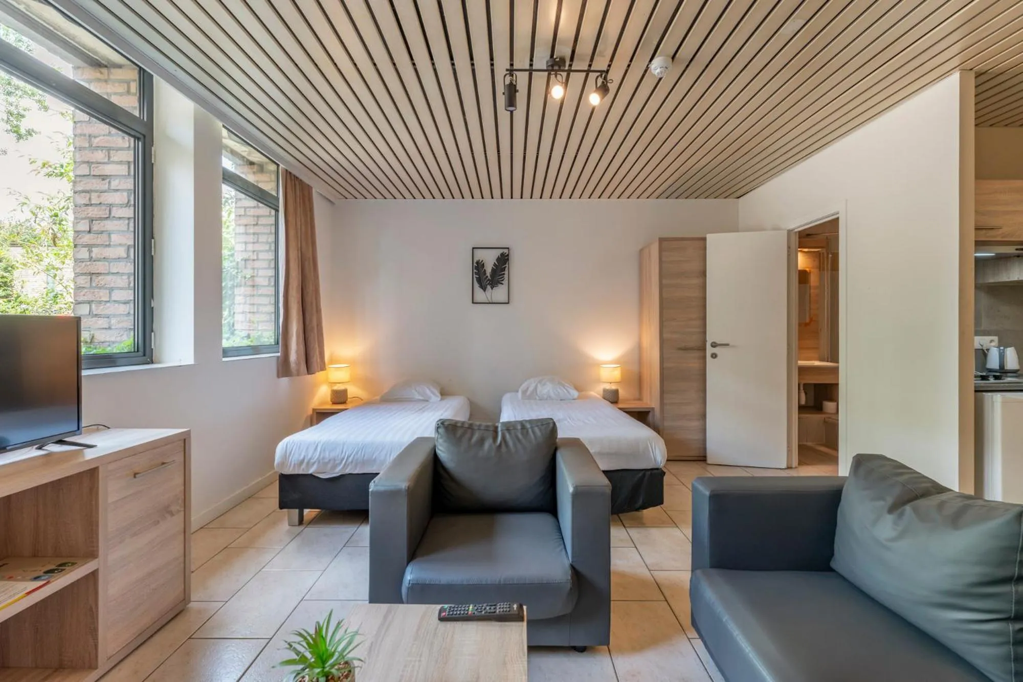 Studio in Condo Gardens Brussels