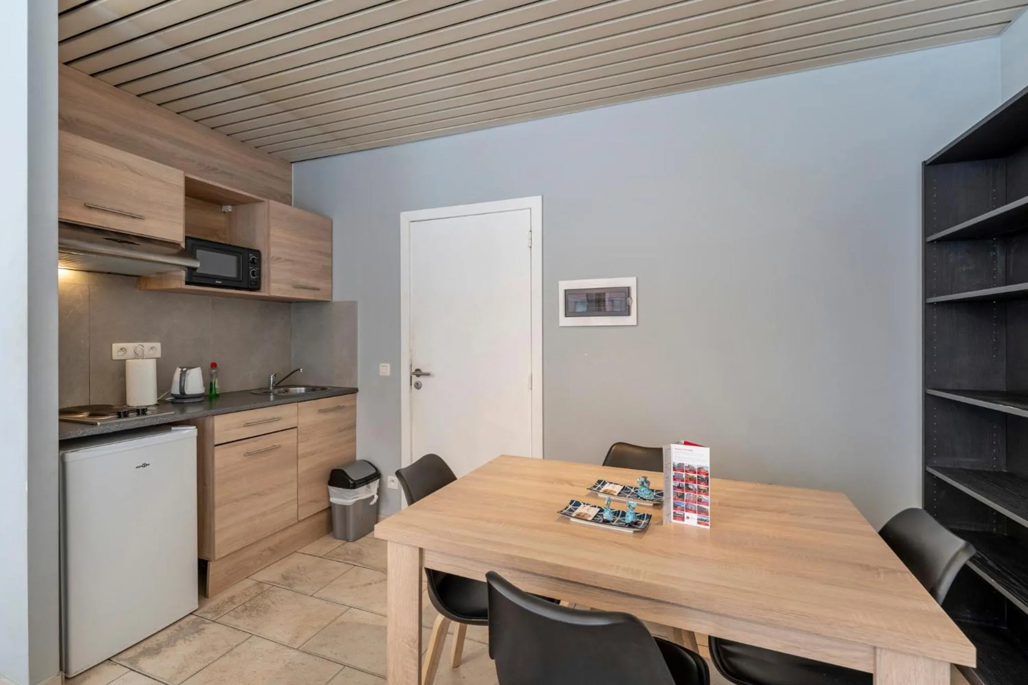 Coffee/tea facilities in Condo Gardens Brussels