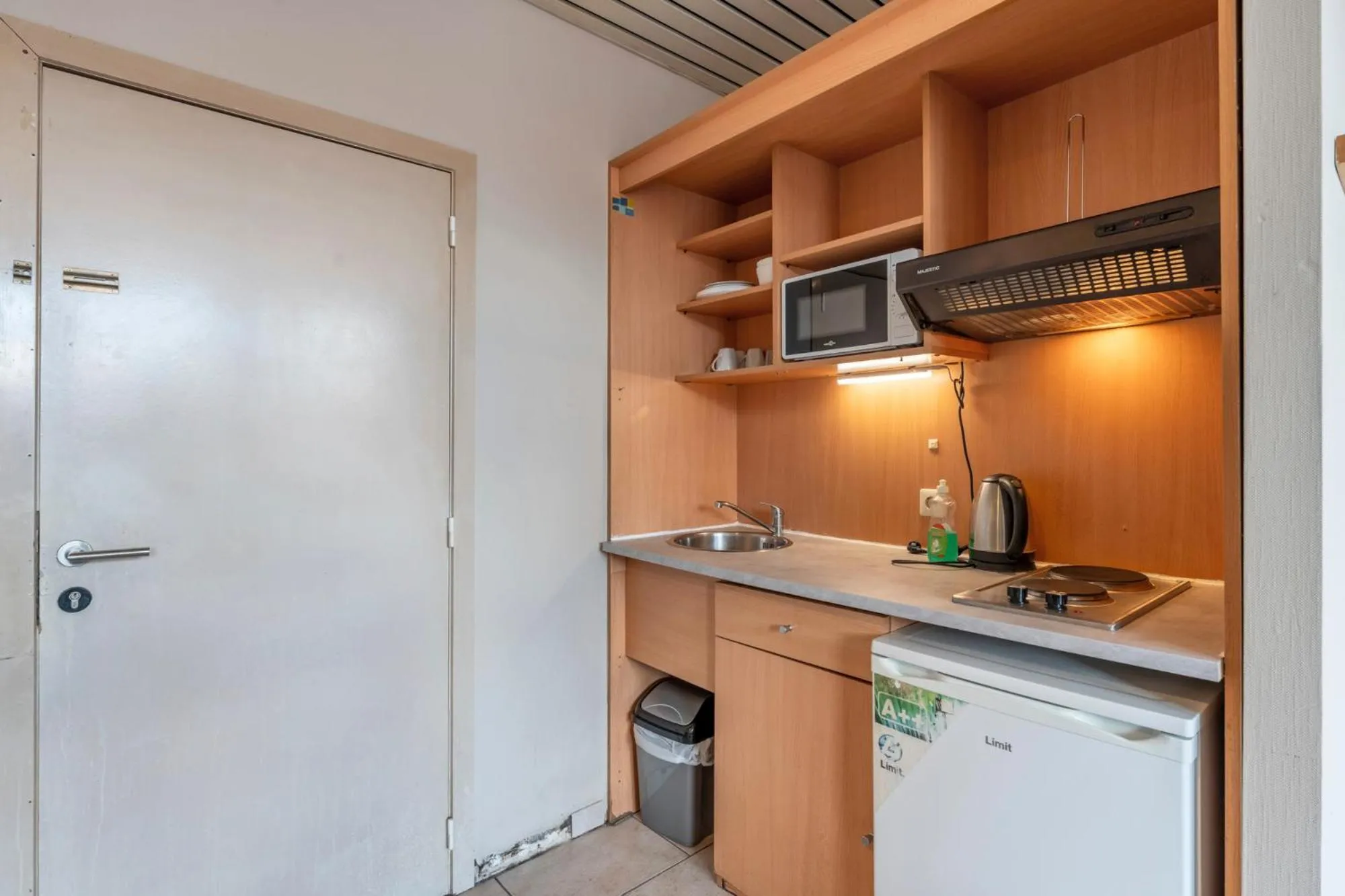 Kitchen or kitchenette in Condo Gardens Brussels