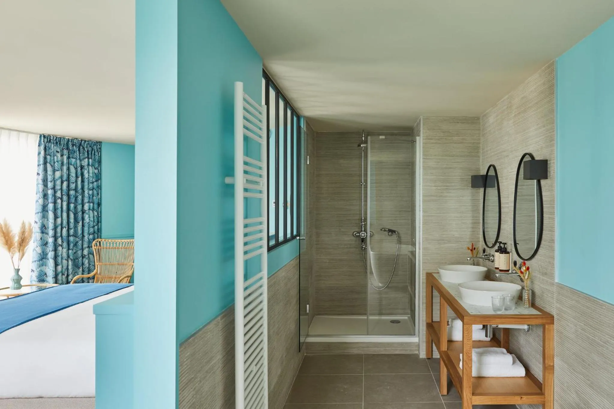 Bathroom in Hotel Indigo Bordeaux Centre Chartrons by IHG