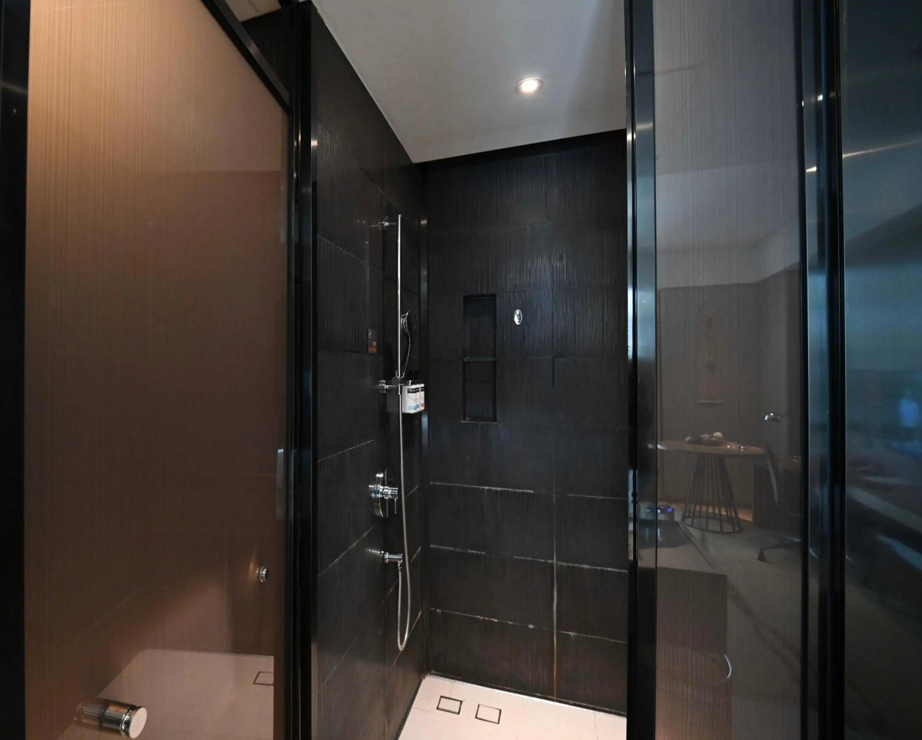 Bathroom in Holiday Inn Express Chengdu Wenjiang Hotspring by IHG
