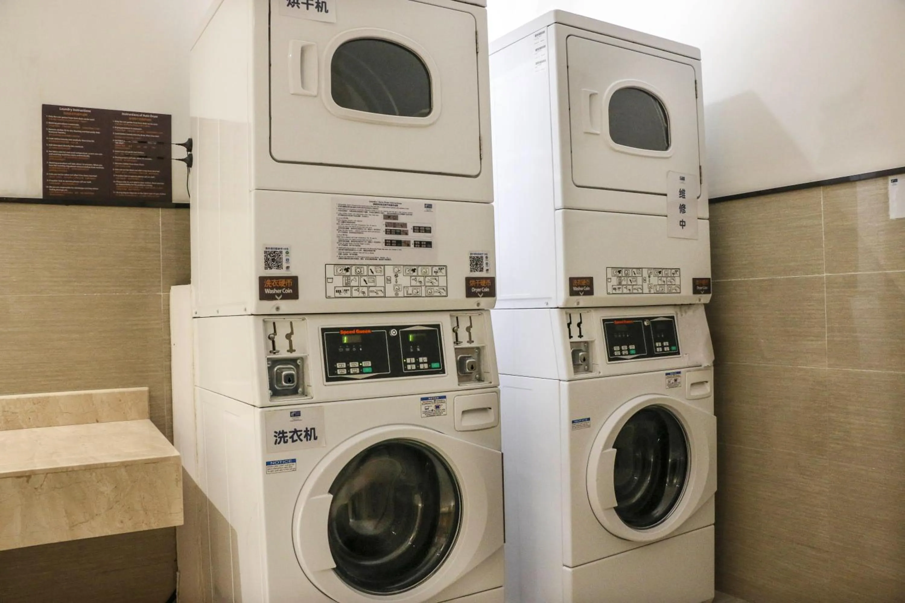 Property building in Holiday Inn Express Chengdu Wenjiang Hotspring by IHG